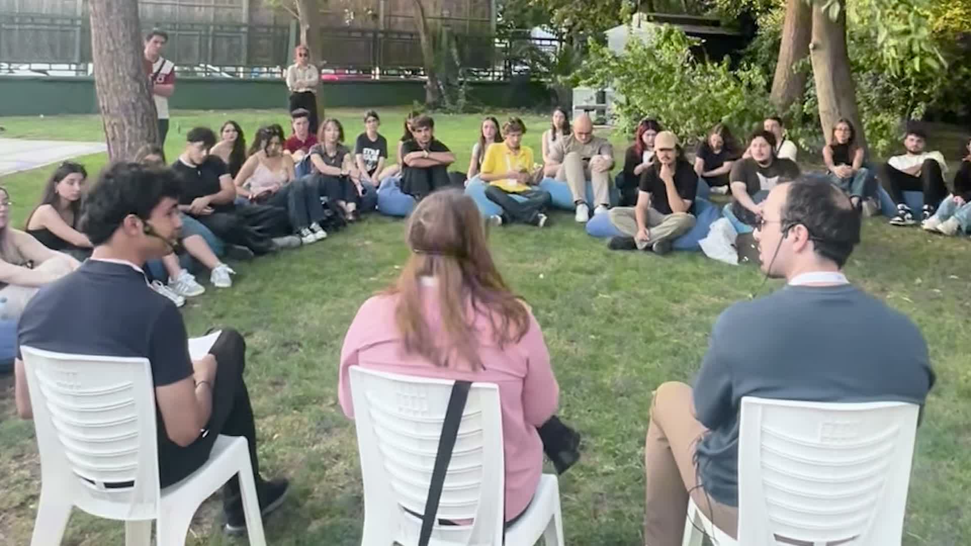 İzmir Enternasyonal Fuarı'nda gençlere yönelik mesleki ve kültürel etkinlikler düzenlendi