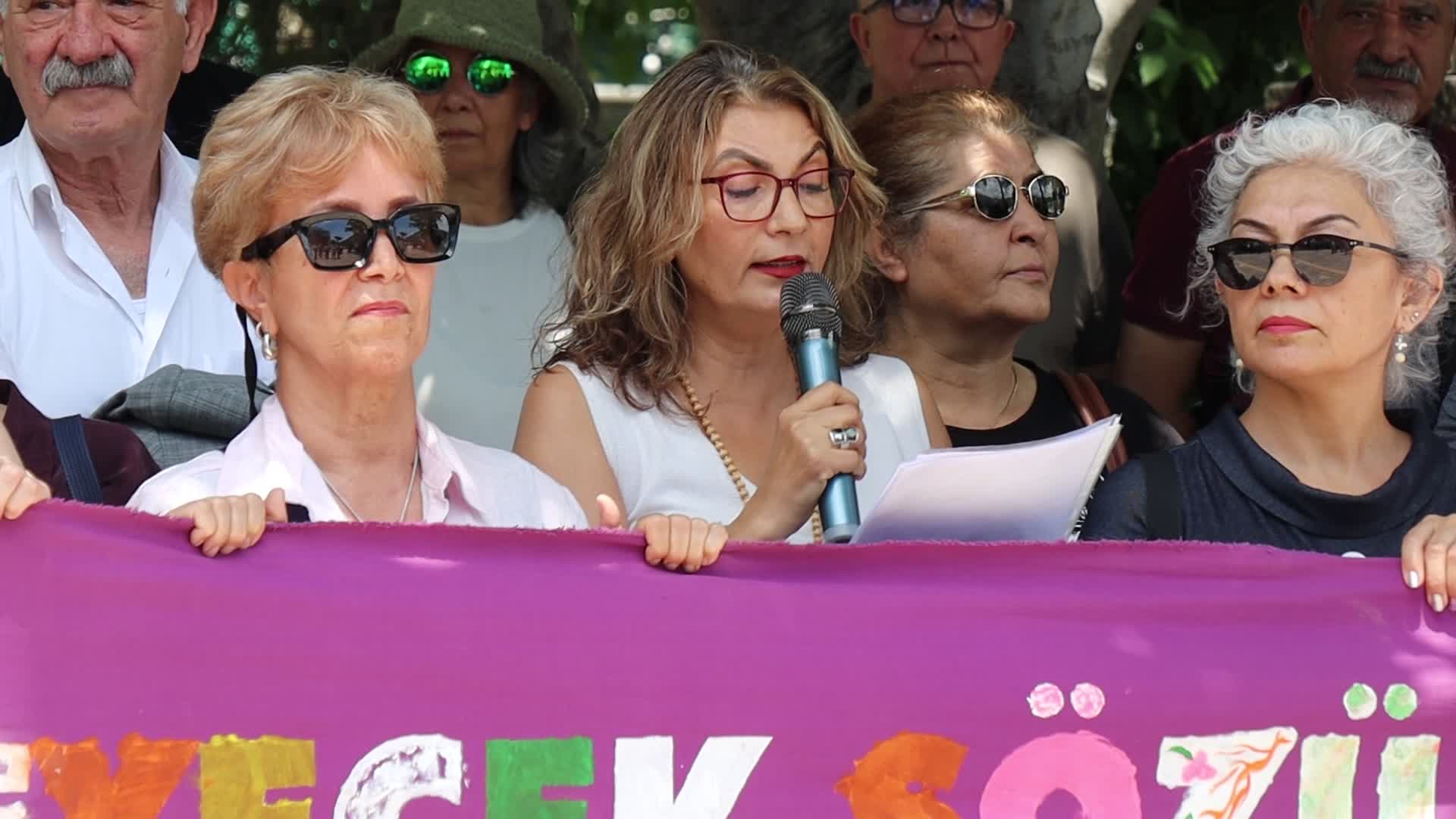 Menteşe Kadın Platformu’ndan süresiz nafaka iptaline tepki