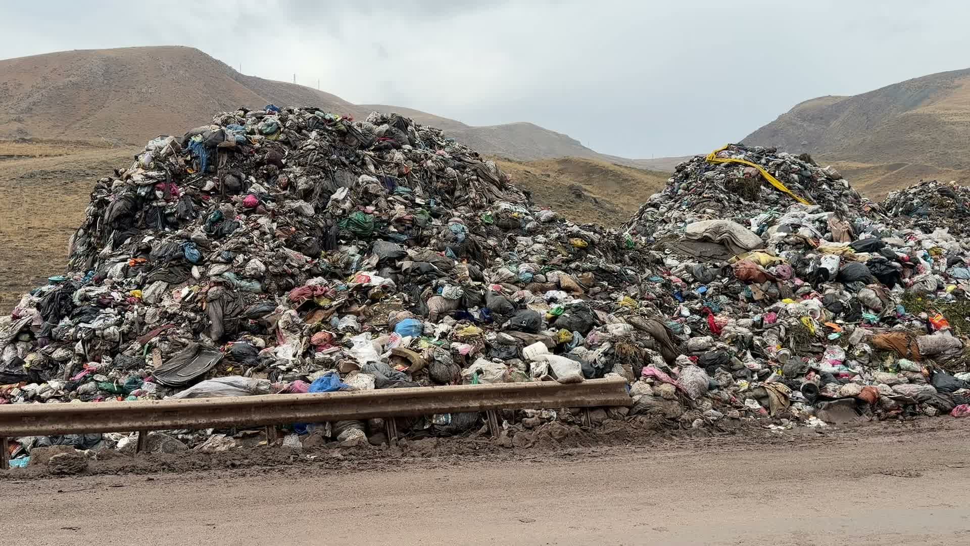 Hakkari'de 30 milyon avroluk katı atık tesisi iki yıl sonra heyelanla kullanılamaz hâle geldi