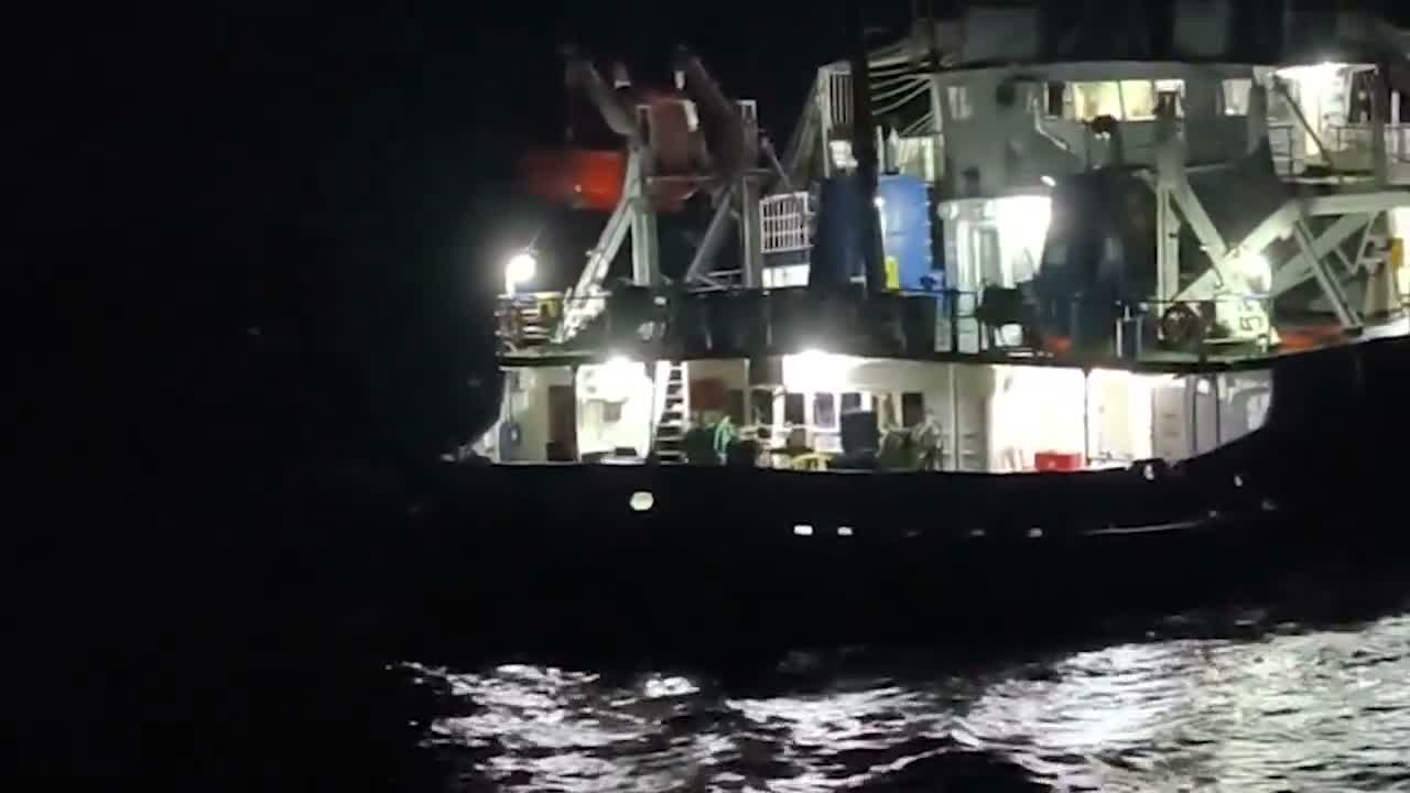 Kastamonu açıklarında batan gemideki 13 kişilik mürettebat kurtarıldı