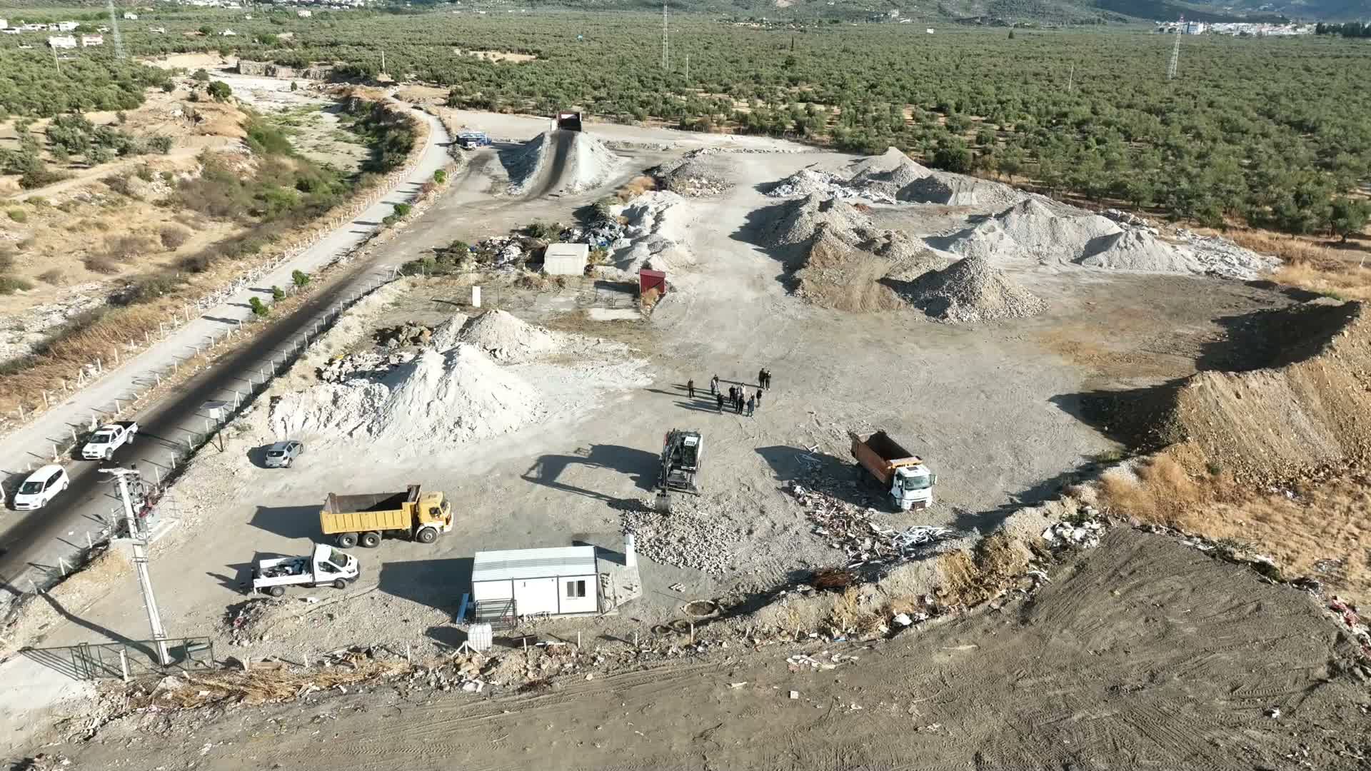 Edremit Belediyesi, yeni şantiyesini Akçay’a taşıyor