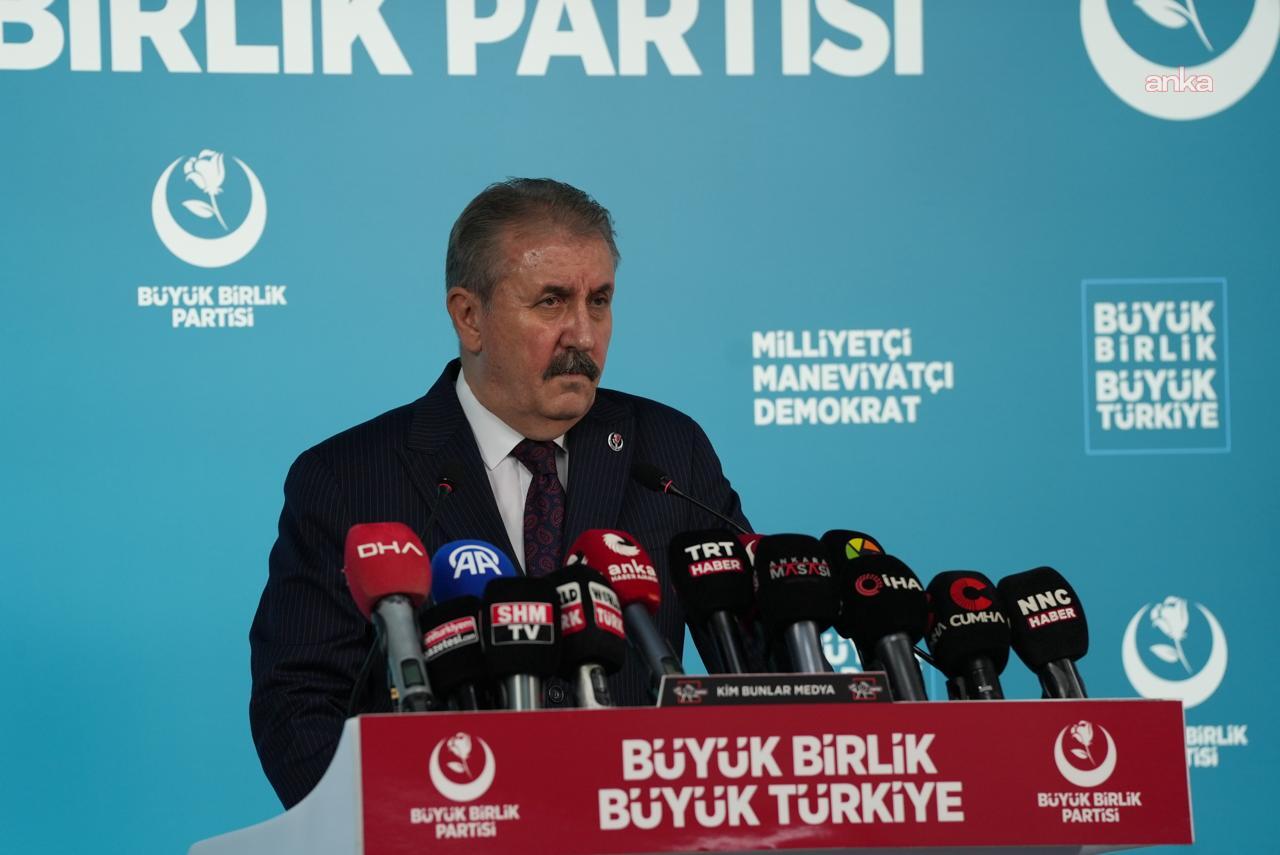 Destici, 19 Ekim Muhtarlar Günü'nü kutladı