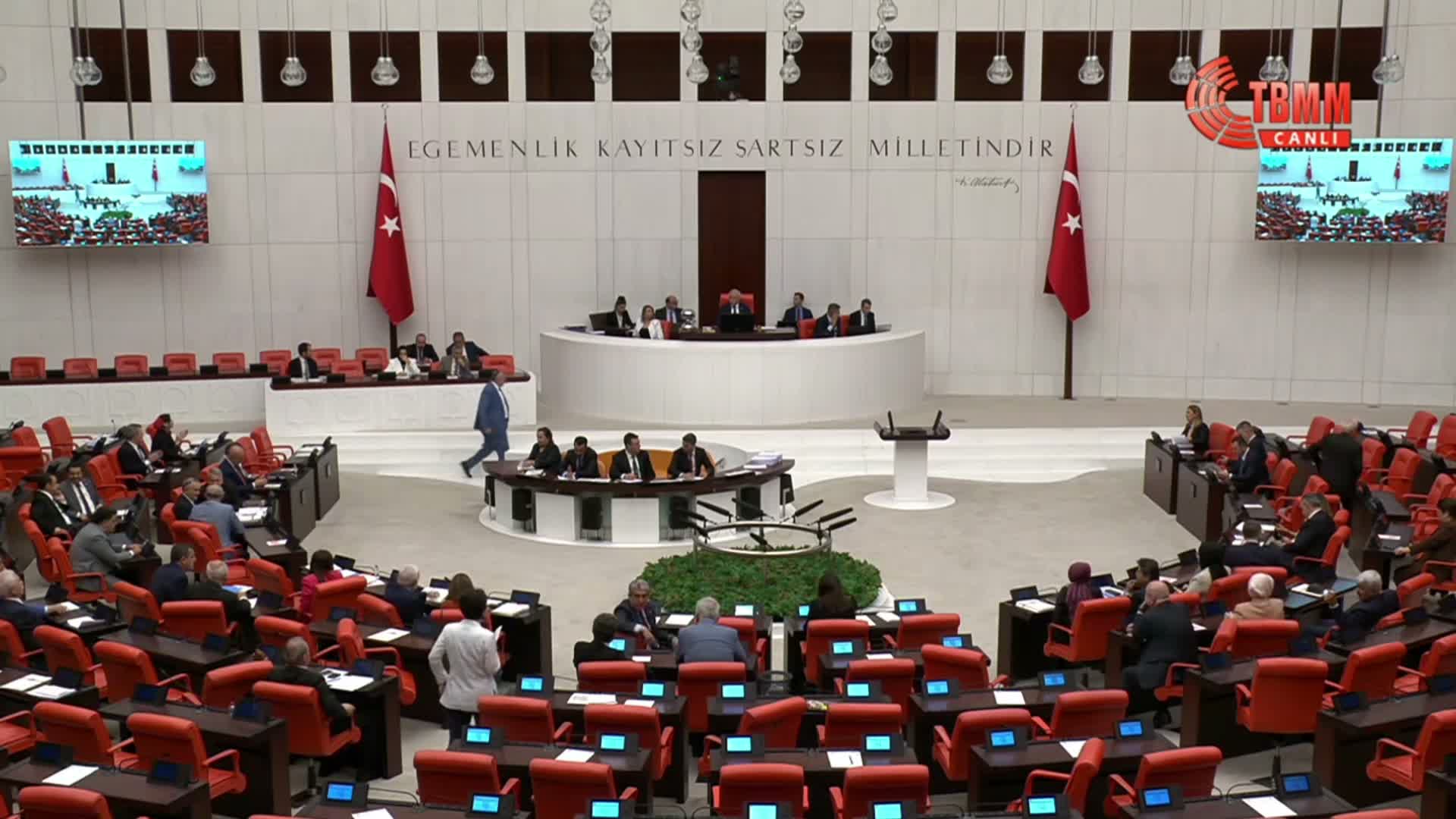 TBMM Genel Kurulu'nda "öğrenci affı" maddesi kabul edildi