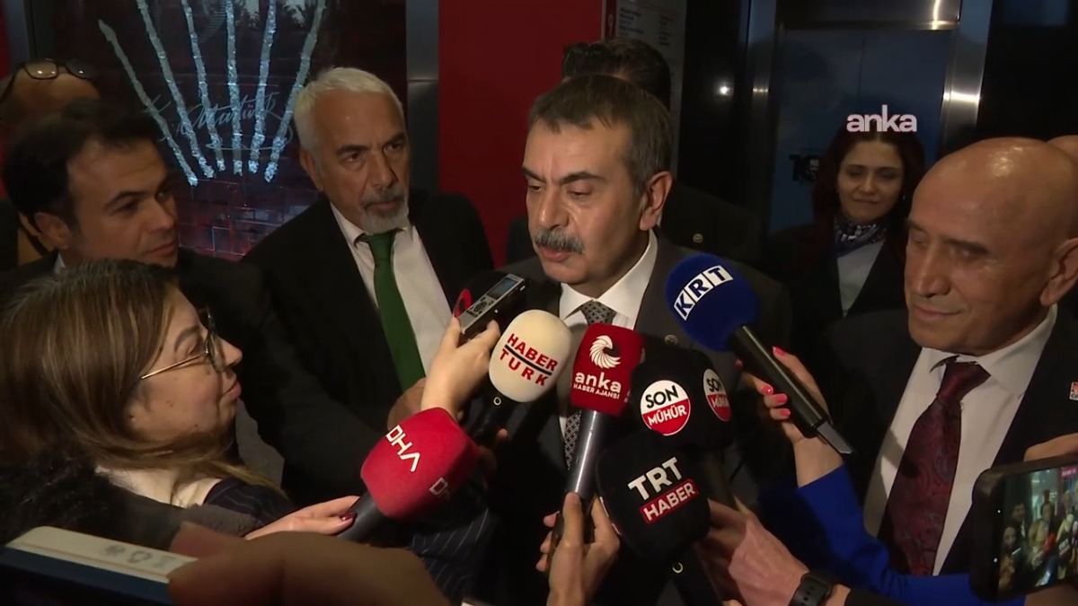 Bakan Tekin'den Kemal Kılıçdaroğlu'na ziyaret: Kızımın nikahına davet ettim