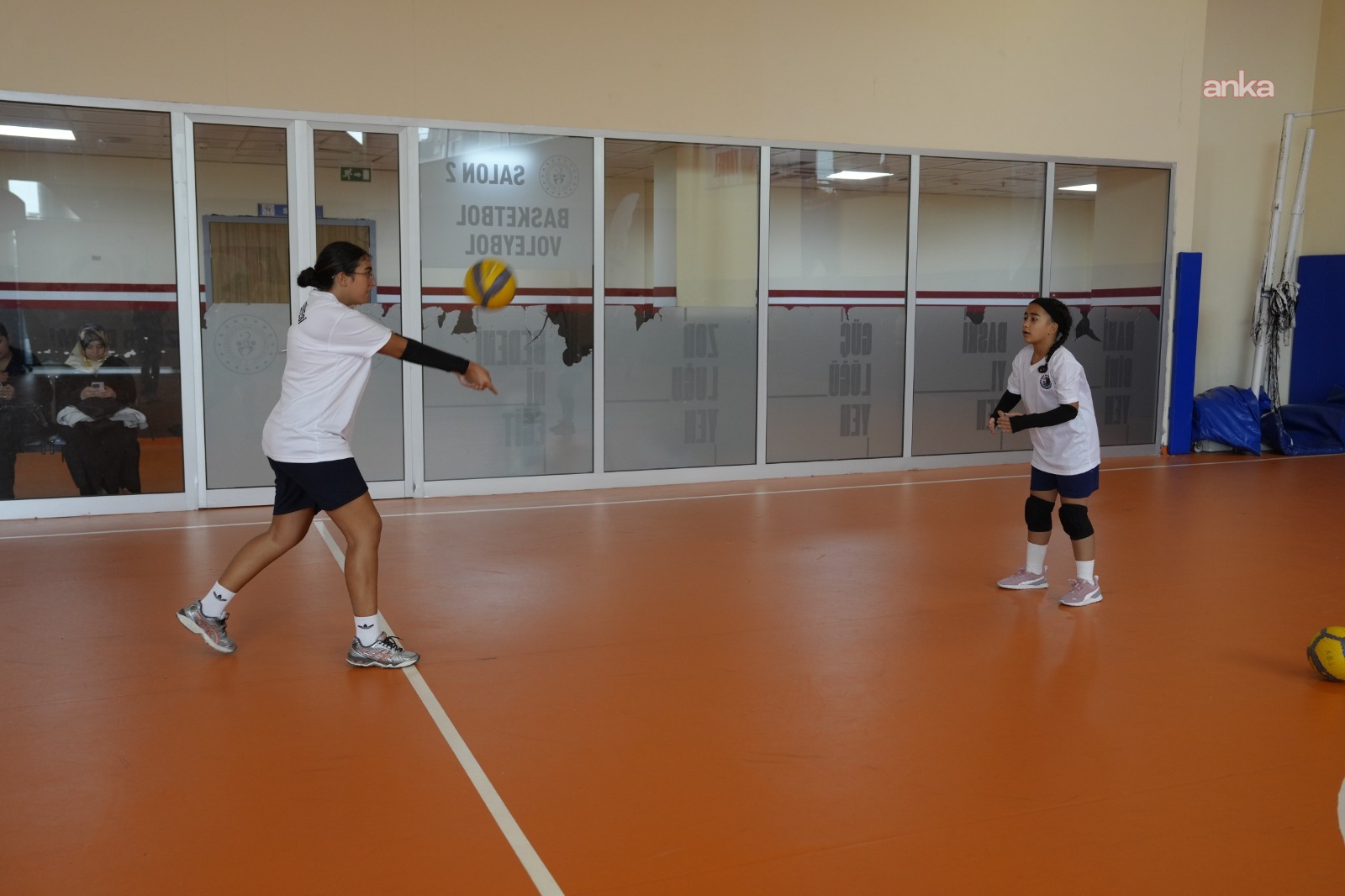 Kartal'da çocuklar için "Spor Branş Eğitimleri" başladı