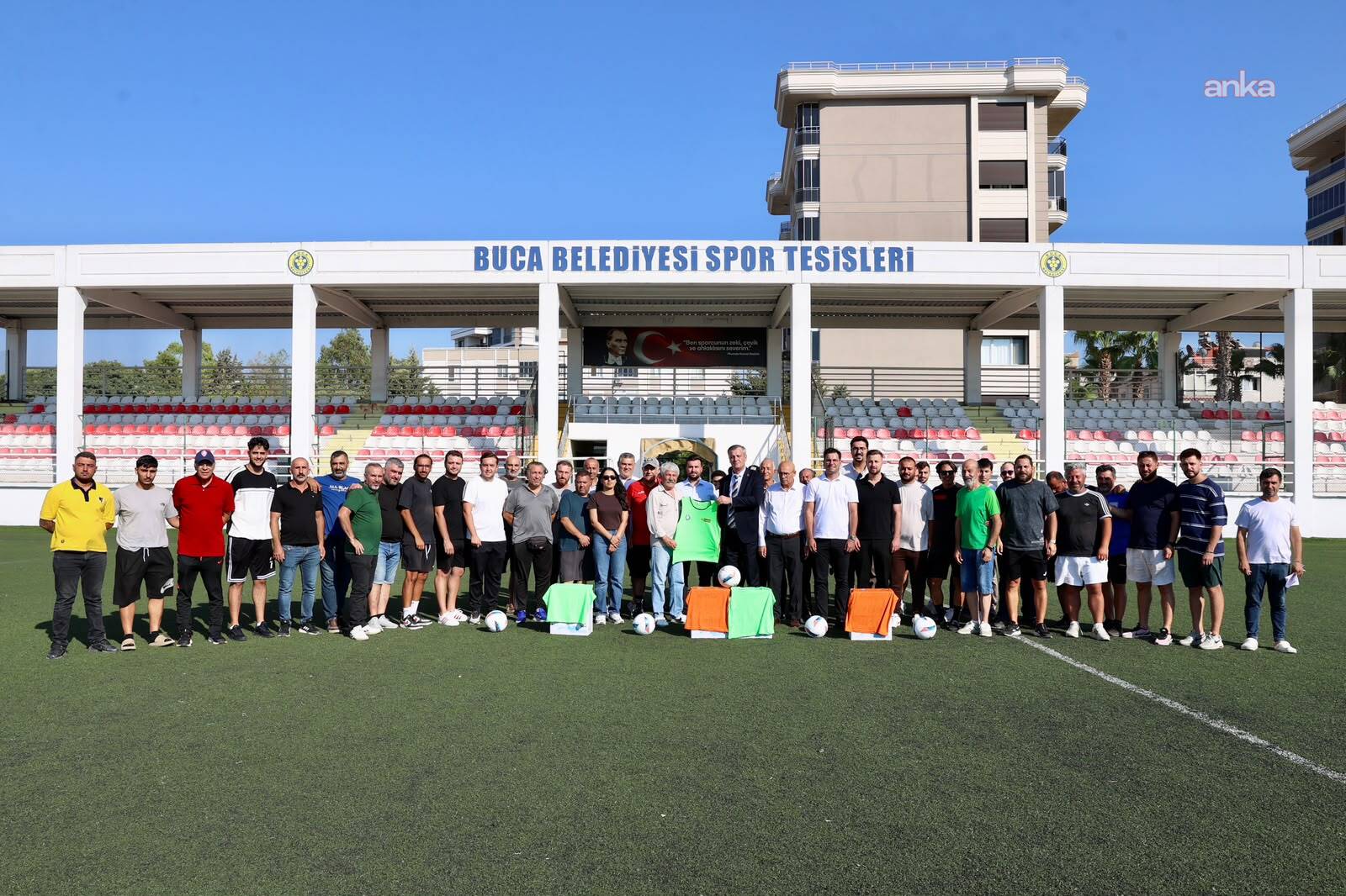 Buca’da amatör futbol kulüplerine destek