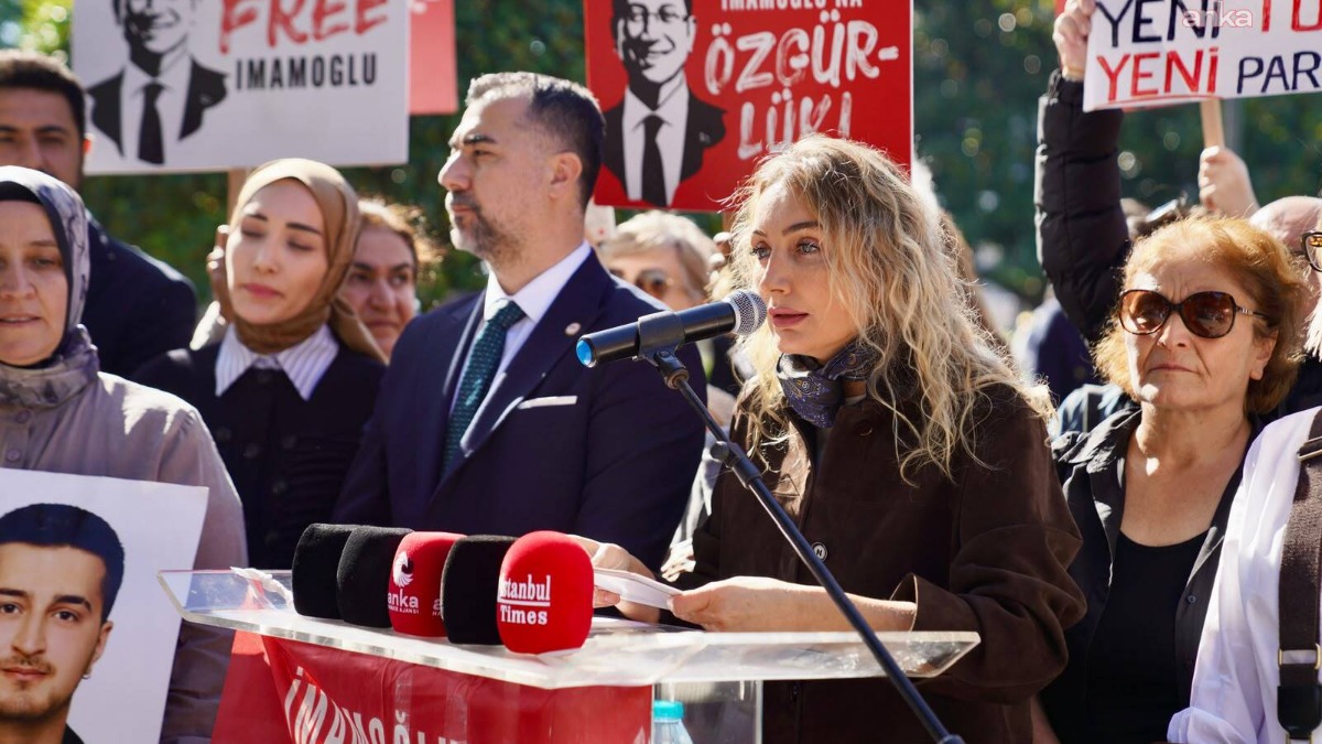 Dilek İmamoğlu: "Diken üstünde yaşayan; güvensiz mutsuz bir topluma dönüştük"