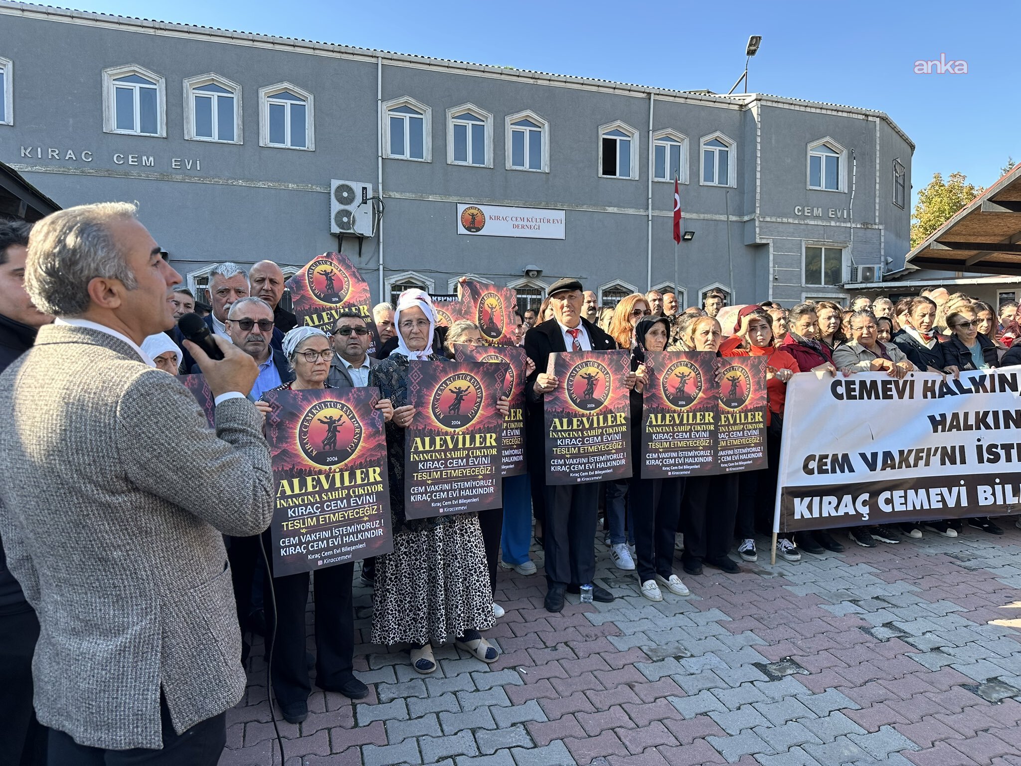 Alevi Bektaşi Federasyonu'ndan Kıraç Cemevi için tahliye tepkisi: Alevi toplumunun bu tahliye kararına rızası yoktur