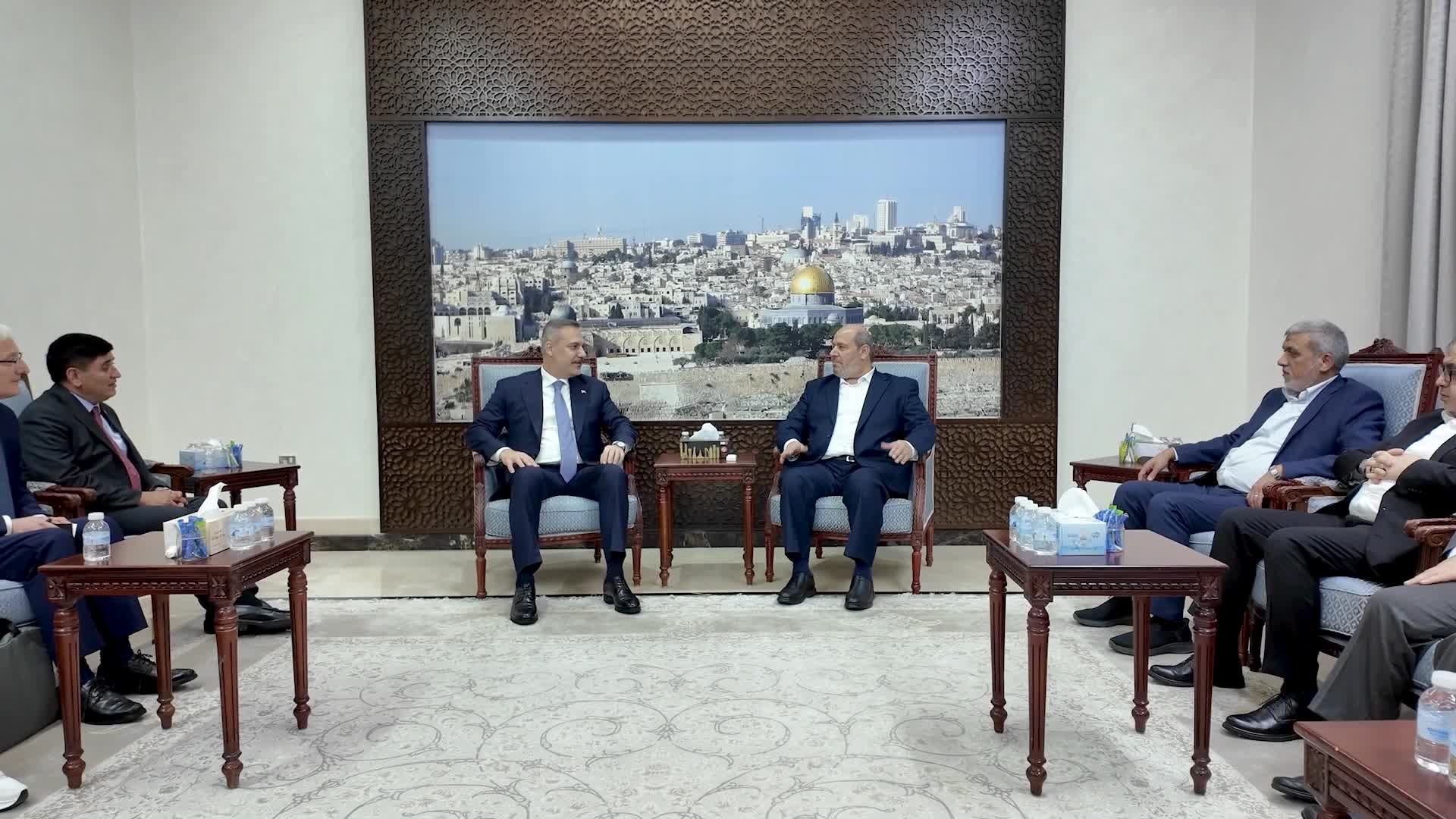 Bakan Fidan, Doha'da temaslarda bulundu