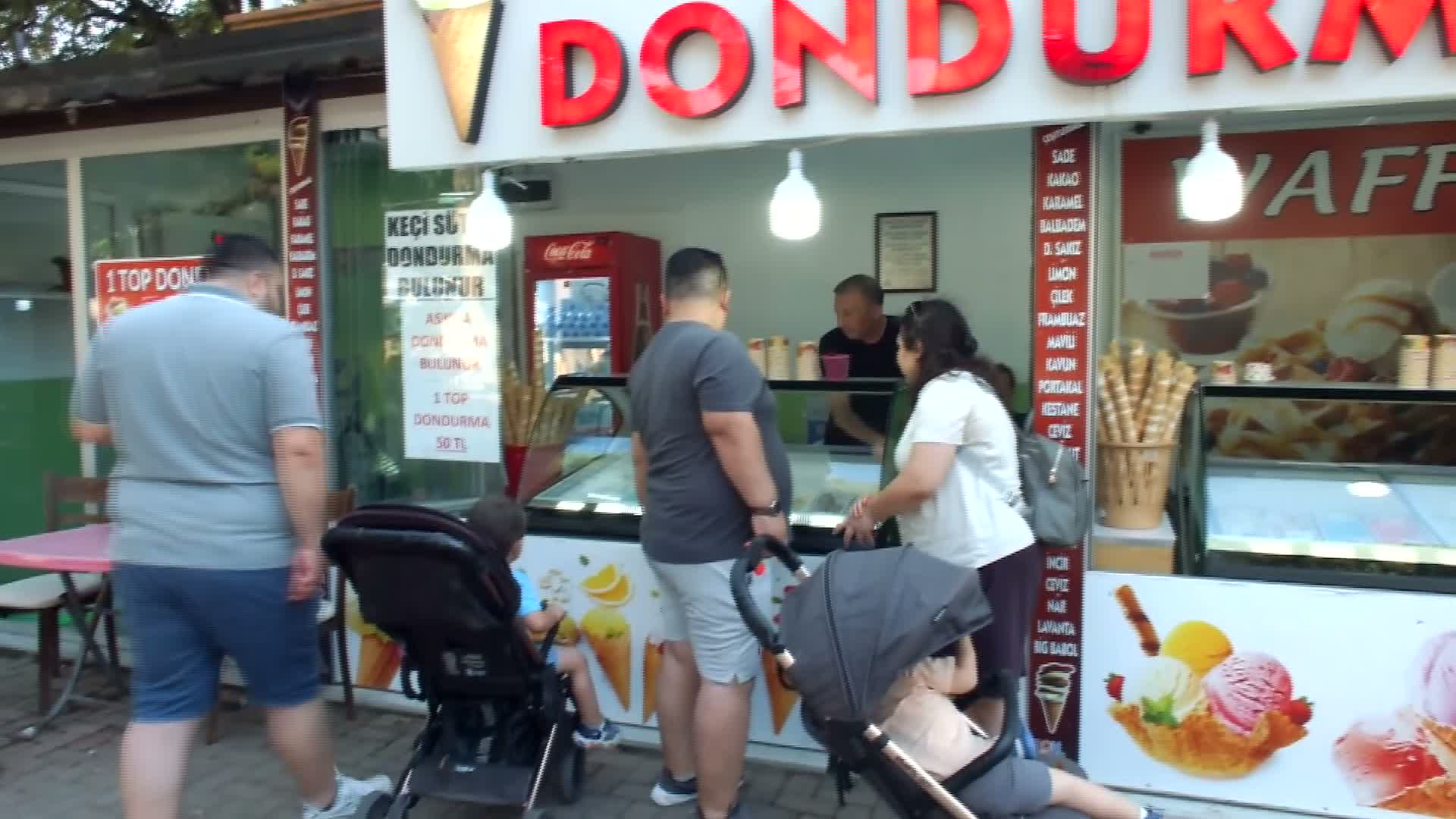 Burhaniye'de "askıda dondurma" bu yıl da devam ediyor