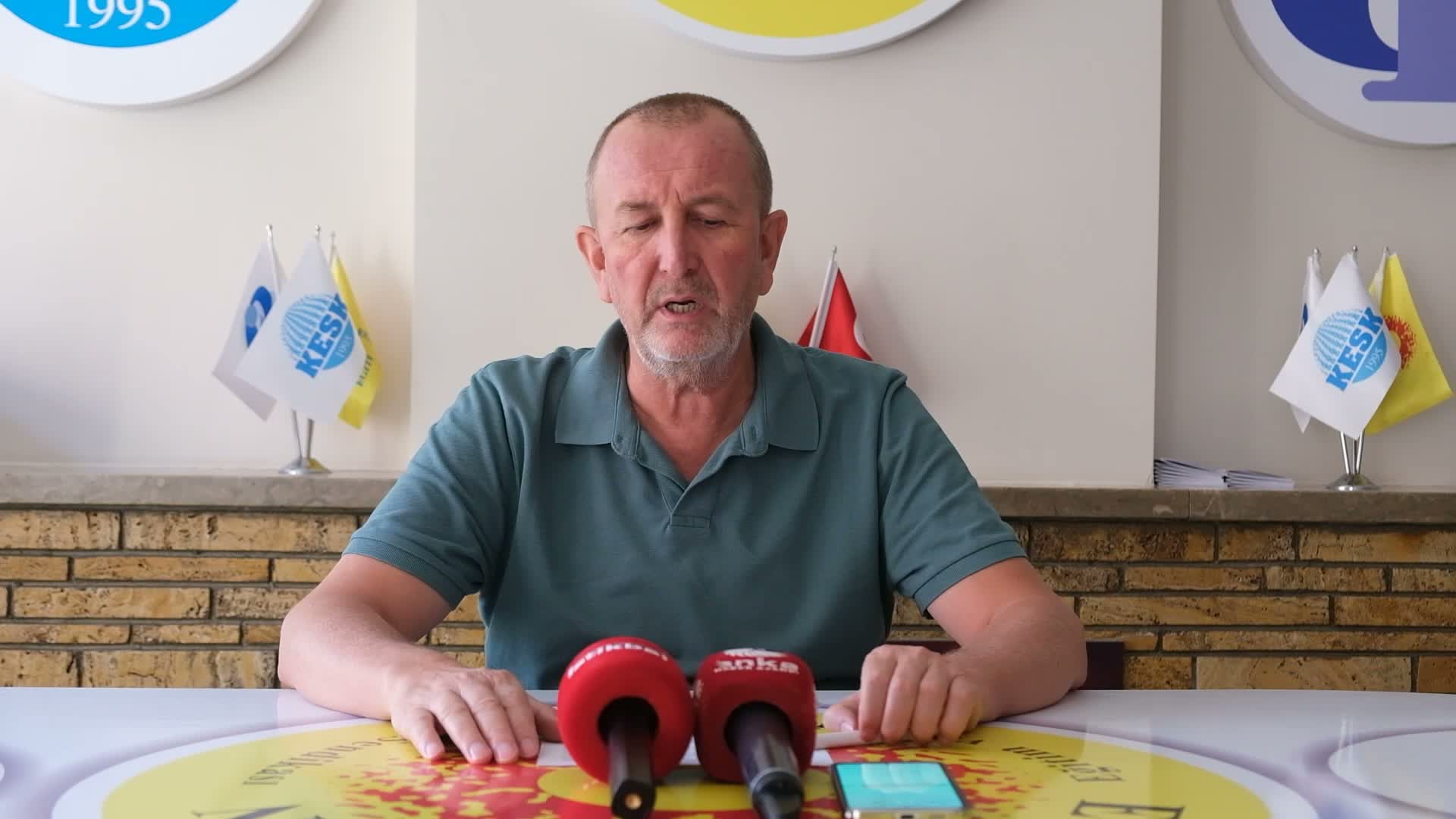 Eğitim Sen Eskişehir Şube'den MEB’e kıyafet tepkisi: "Bakılması gereken yer öğretmenlerin giysileri değil, okulların fiziki koşulları"