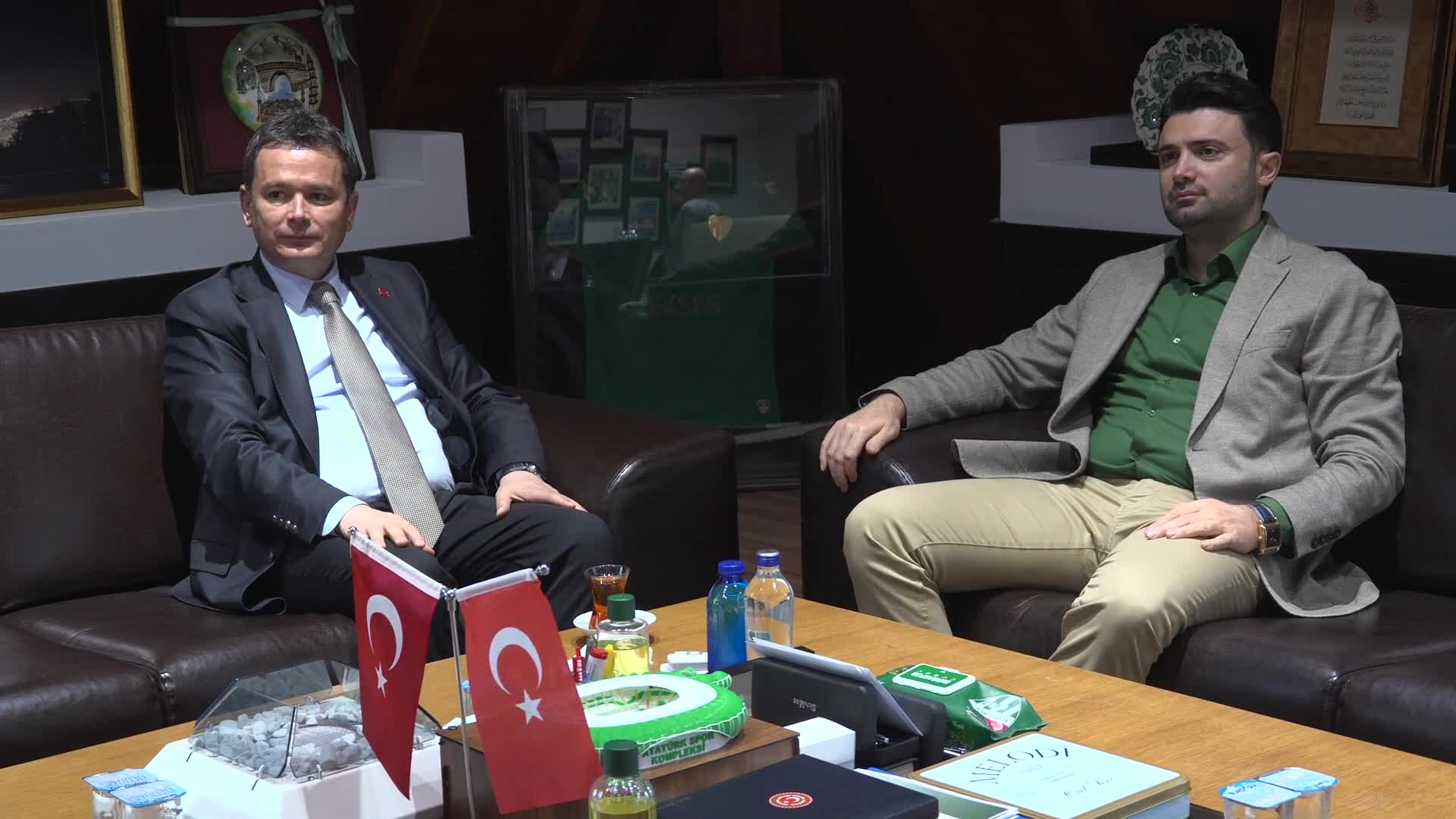 Osmangazi Belediye Başkanı Aydın'dan Bursaspor'a tebrik ziyareti