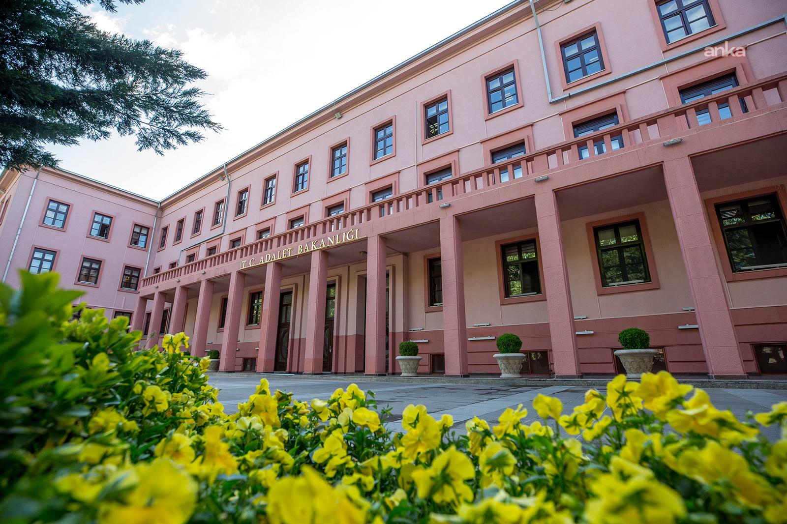 Adalet Bakanlığı'nın 15 bin personel alımı için başvurular 17 Haziran'da başlıyor