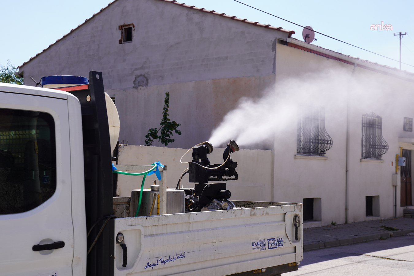 Tepebaşı’nda ULV ilaçlama çalışmaları sürüyor