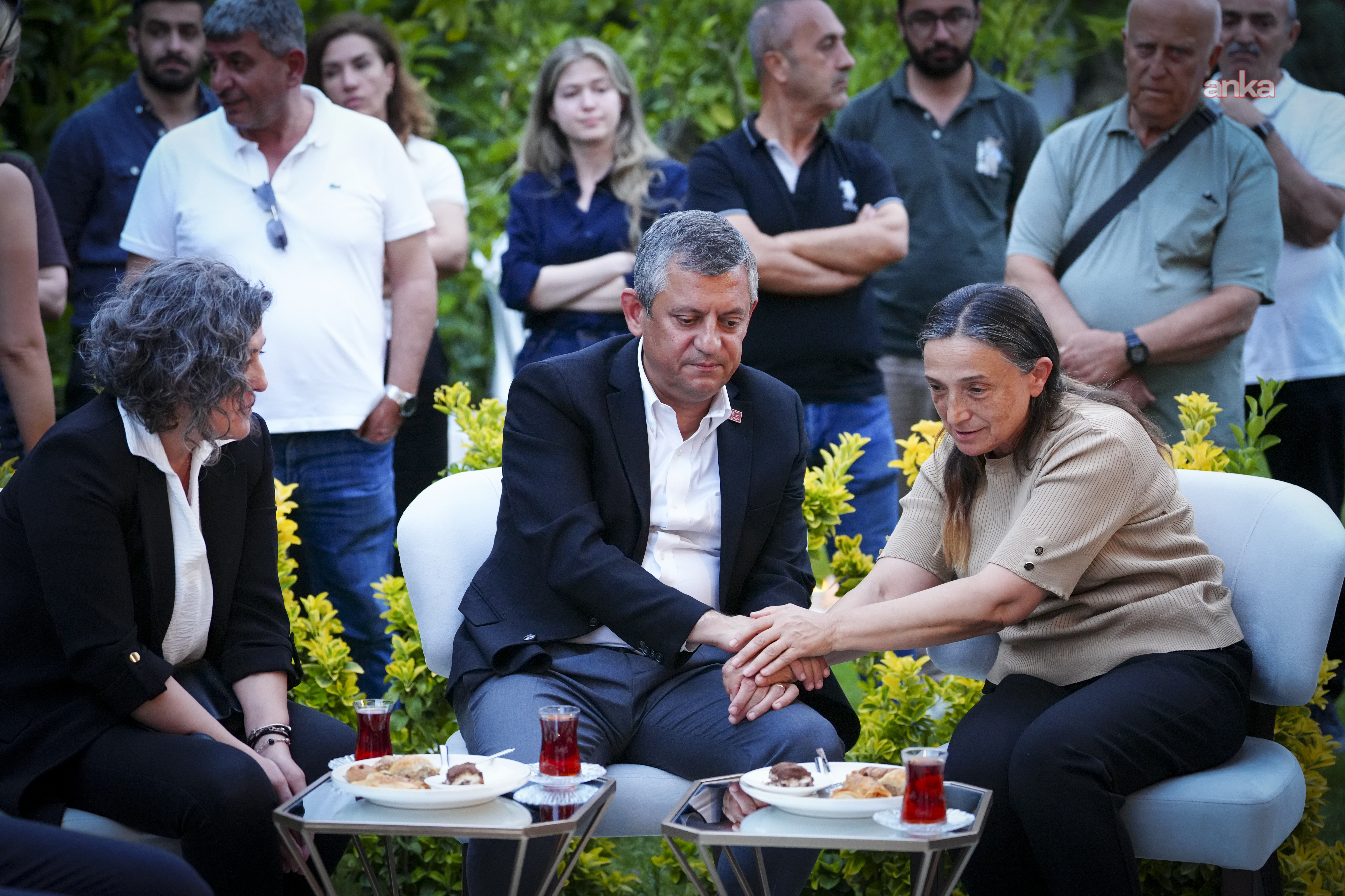 Özgür Özel'den tutuklu Mustafa Günay'ın ailesine ziyaret