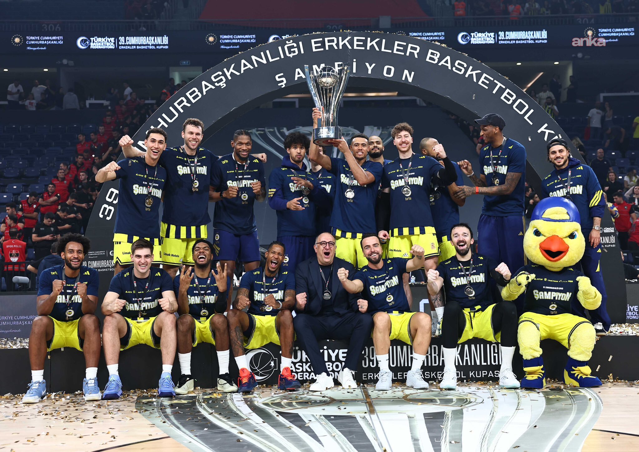 Fenerbahçe Tarfin, Cumhurbaşkanlığı Kupası'nın sahibi oldu