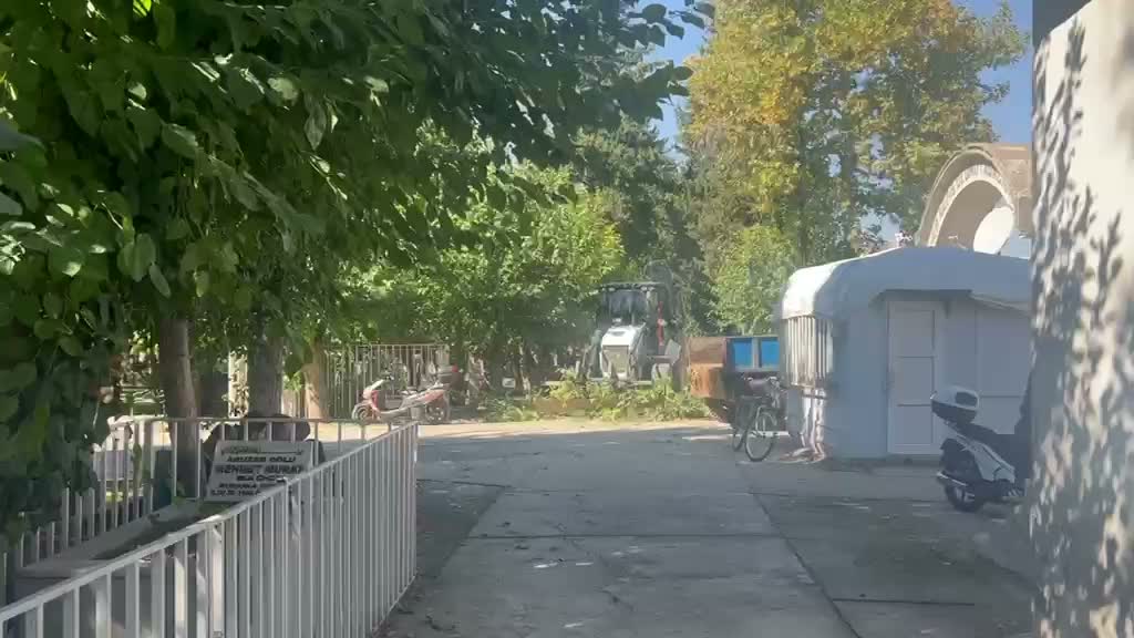 Adıyaman Belediyesi’nden Eski Mezarlık’ta kapsamlı bakım ve temizlik çalışması
