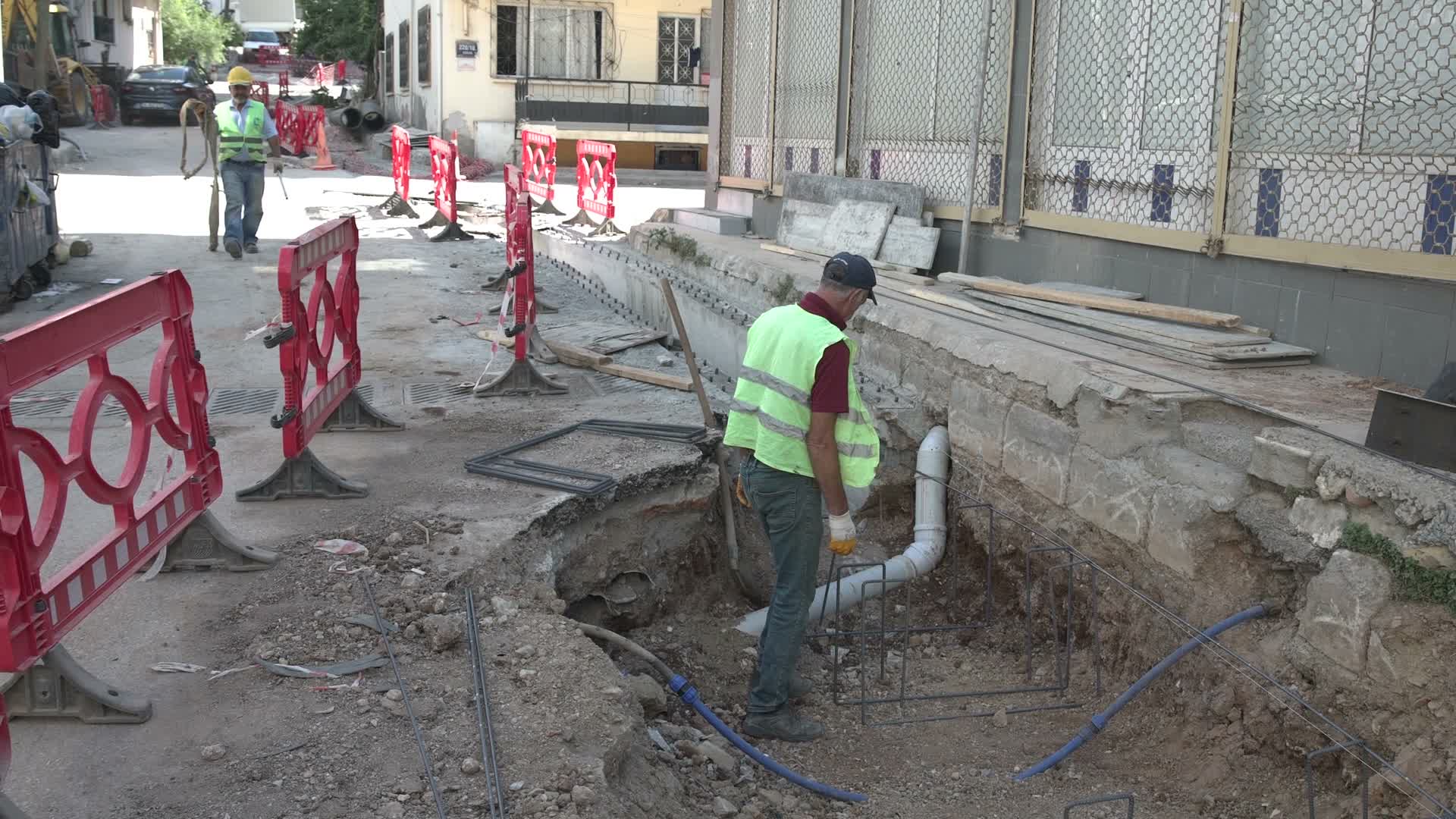 İZSU’dan yağmur suyu baskınlarına köklü çözüm