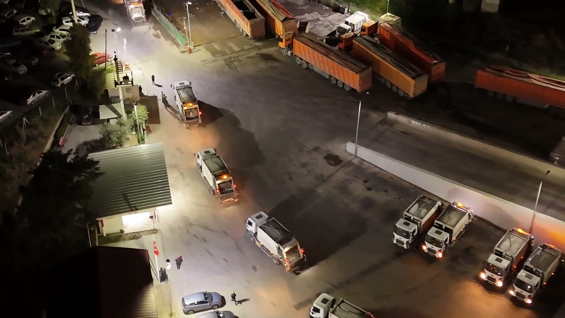 Bornova’da Dünya Temizlik Günü seferberliği... Başkan Ekşi: "En büyük temizlik kirletmemekle başlar"