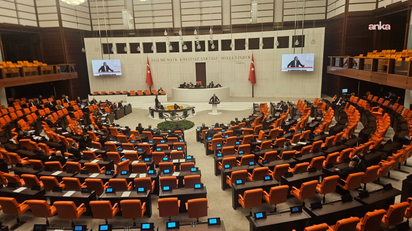 TBMM Genel Kurulu'nda NATO tedbirleri tepkisi: "Ankara'yı boşaltalım, herkes köyüne gitsin"