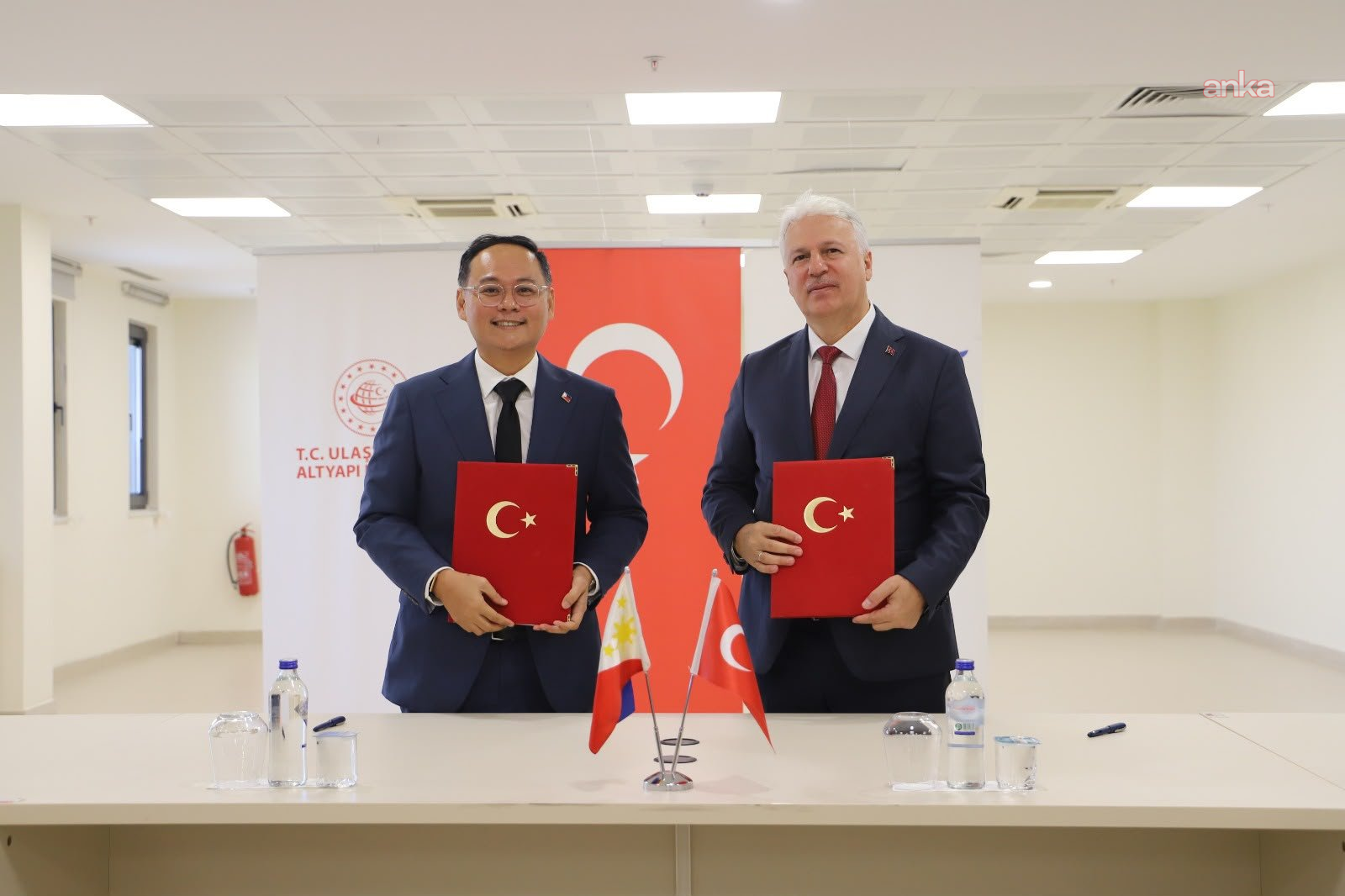 İstanbul-Manila hattındaki haftalık tarifeli yolcu seferi hakkı 14 frekansa çıkarıldı