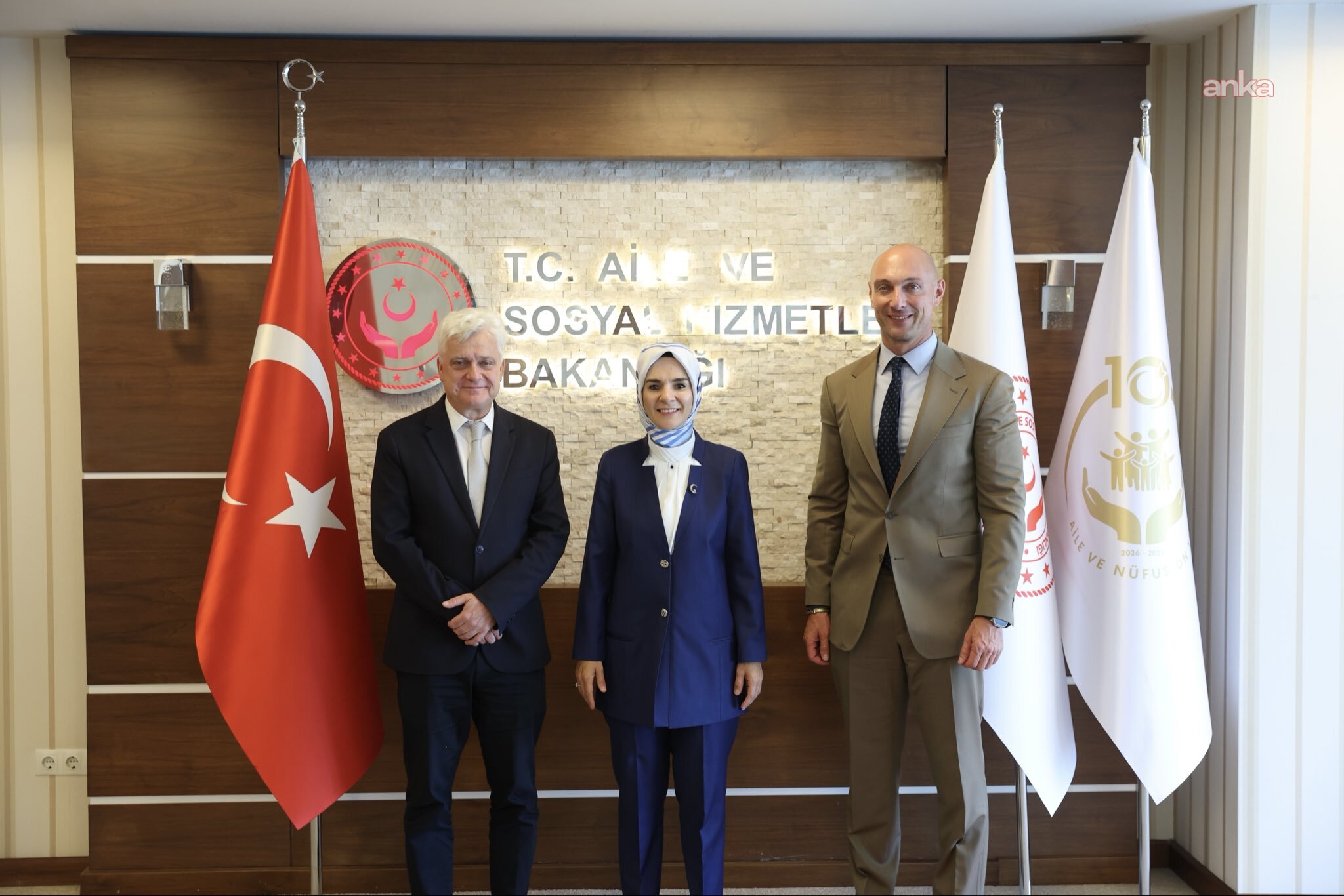 Bakan Göktaş, UNICEF Bölge Direktörü Beigbeder ile görüştü