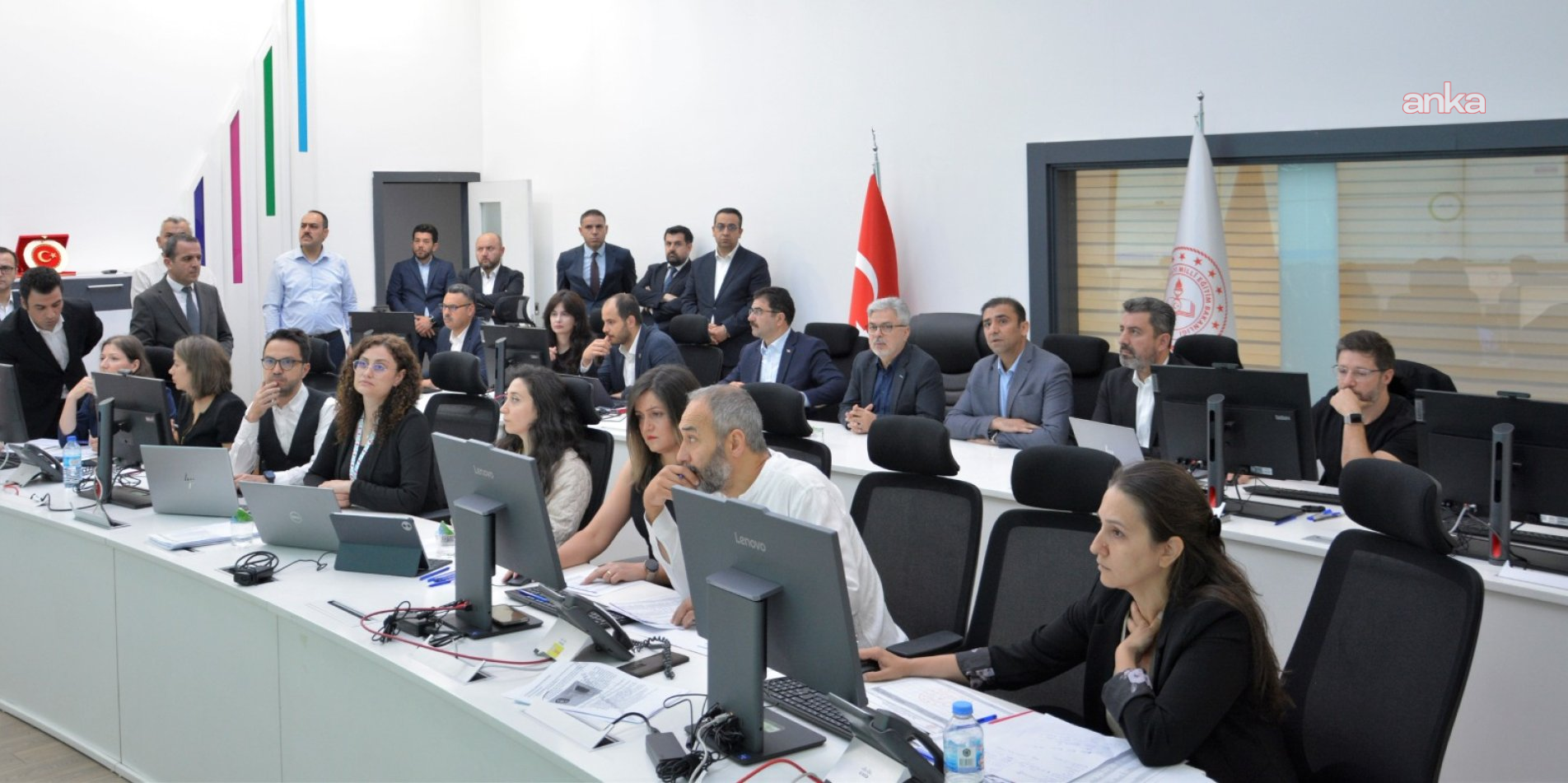 LGS kapsamındaki merkezi sınav süreci, Sınav Koordinasyon Merkezi'nden anlık olarak izlendi