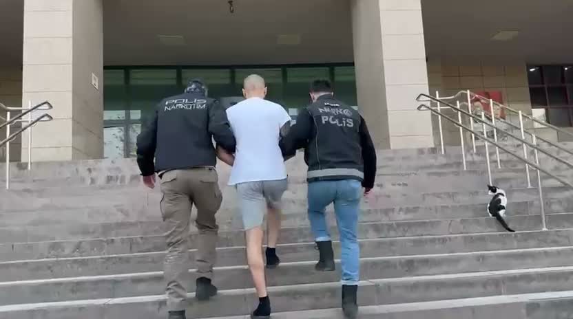 Almanya tarafından uluslararası seviyede aranan Berısha İzmir'de yakalandı