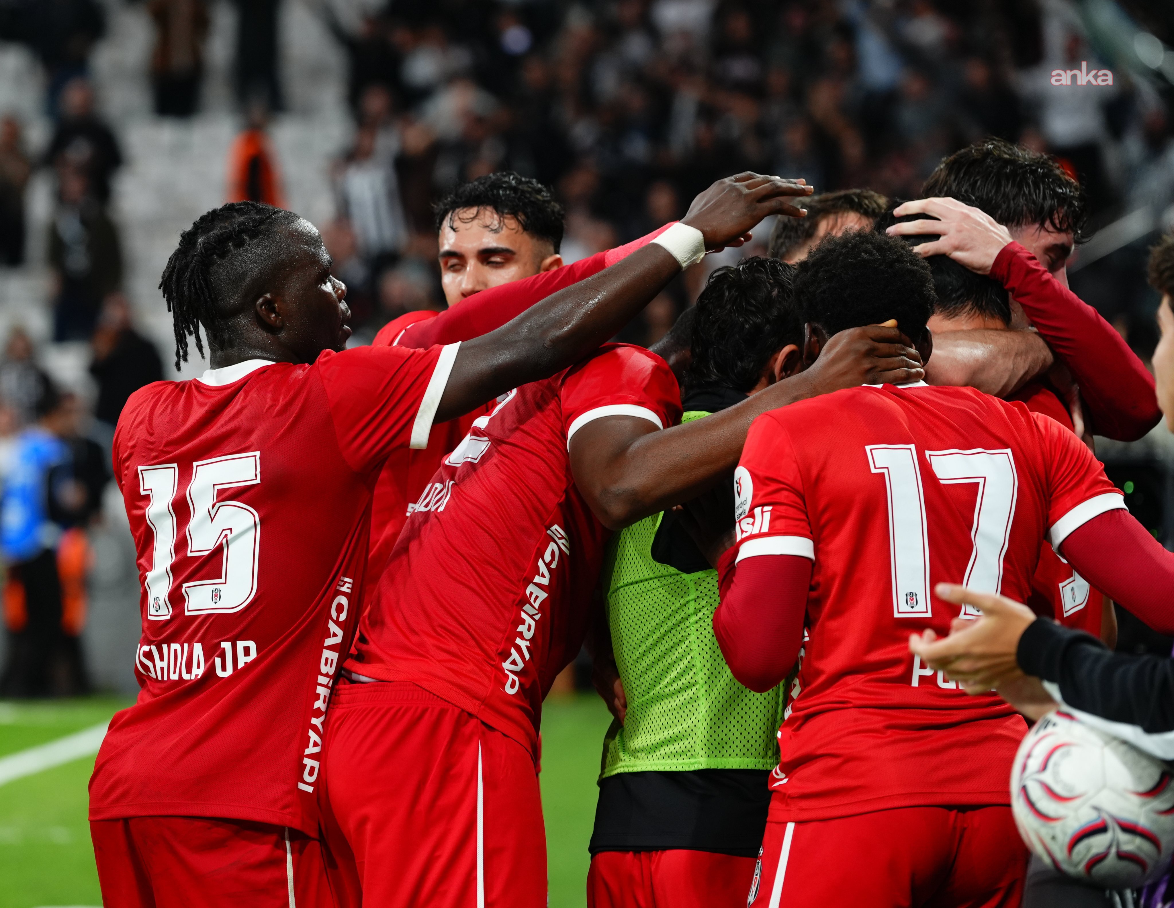 Beşiktaş, Başakşehir'i 2-0 mağlup etti