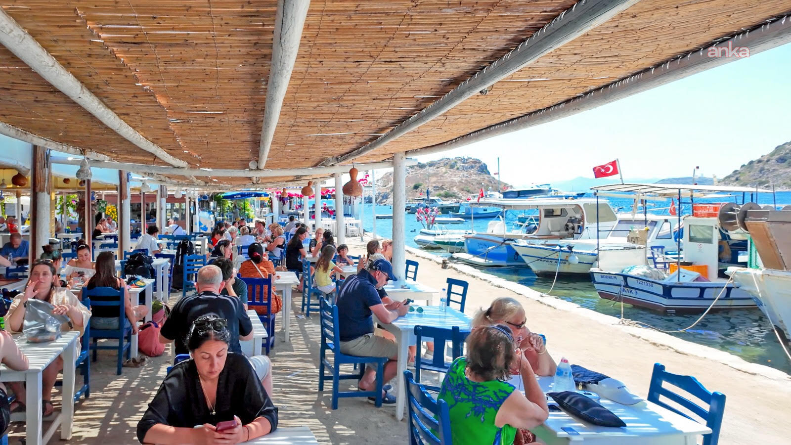 Bodrum Belediyesi kafelerine yoğun ilgi