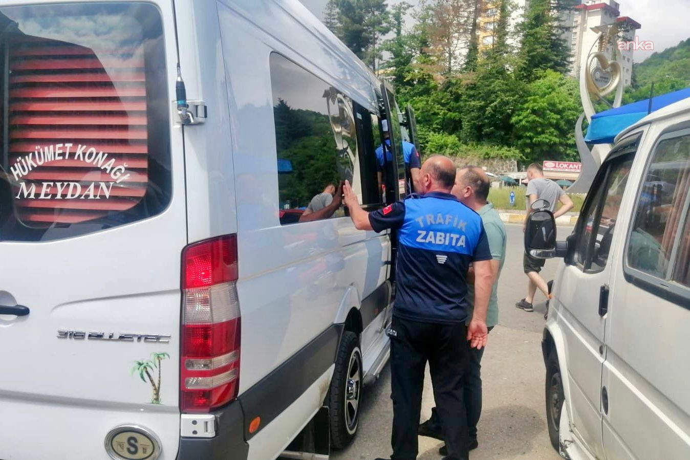 Giresun Belediyesi'nden cam filmli dolmuşlara sıkı denetim