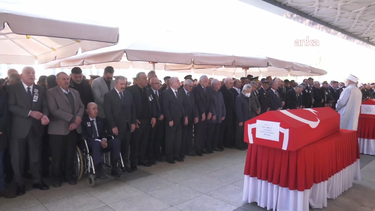 Son yolculuğuna uğurlandı
