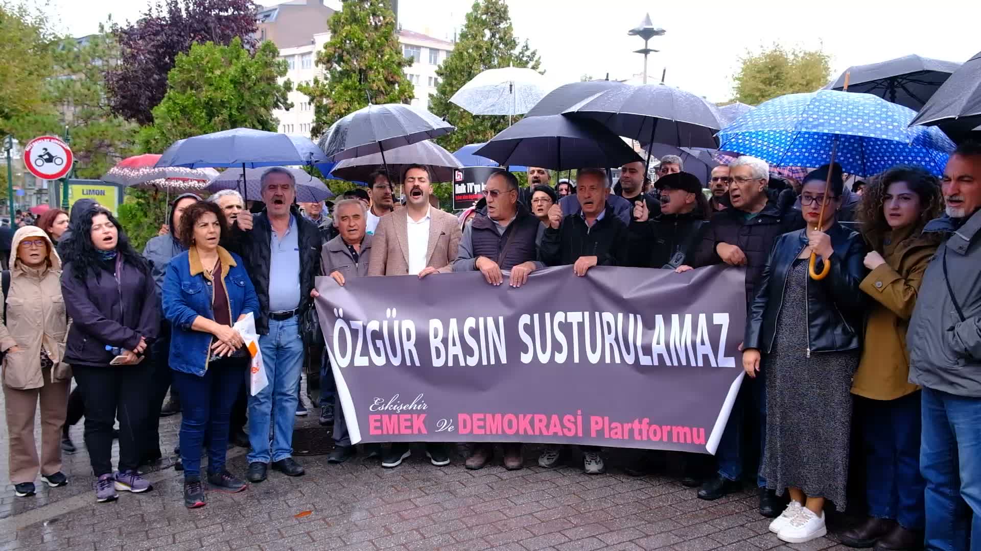 Halk Tv'ye kayyum atandı... Eskişehir Emek ve Demokrasi Platformu'ndan protesto