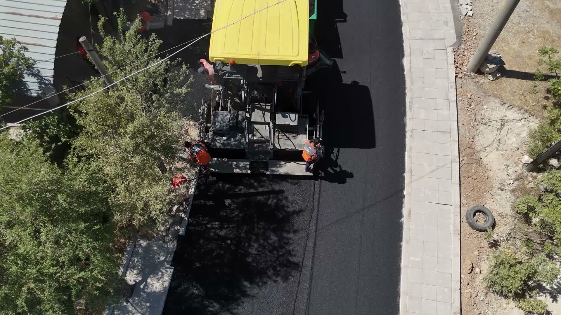 Mersin Büyükşehir Belediyesi, Bulgara Caddesi’ni yenileyerek hizmete sundu