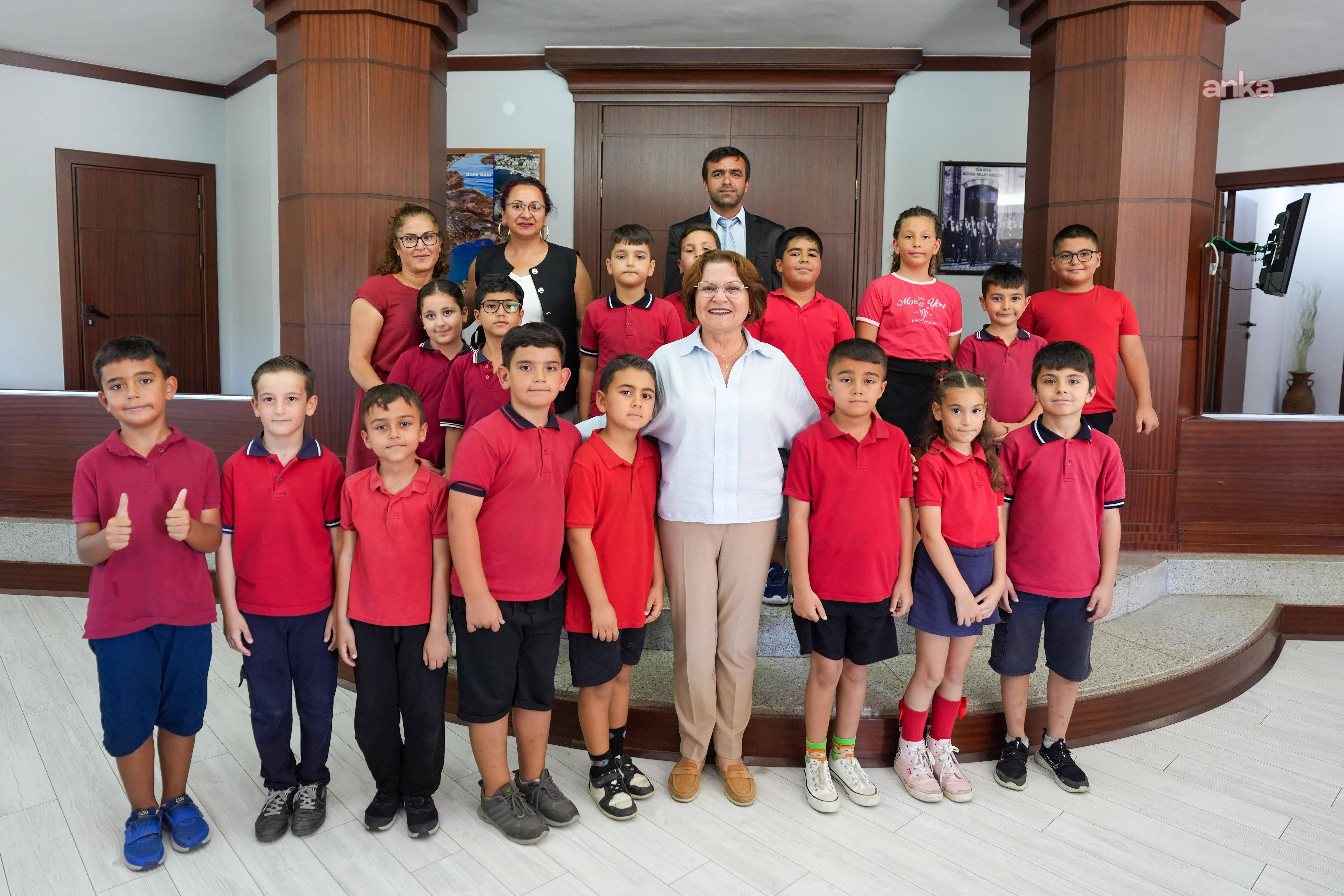 Didim Belediye Başkanı Gençay, minik misafirlerini ağırladı