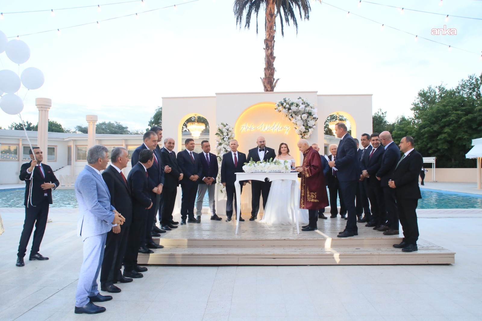 ABB Genel Sekreter Yardımcısı Tüzün'ün oğlunun düğününde CHP'li başkanlar buluştu
