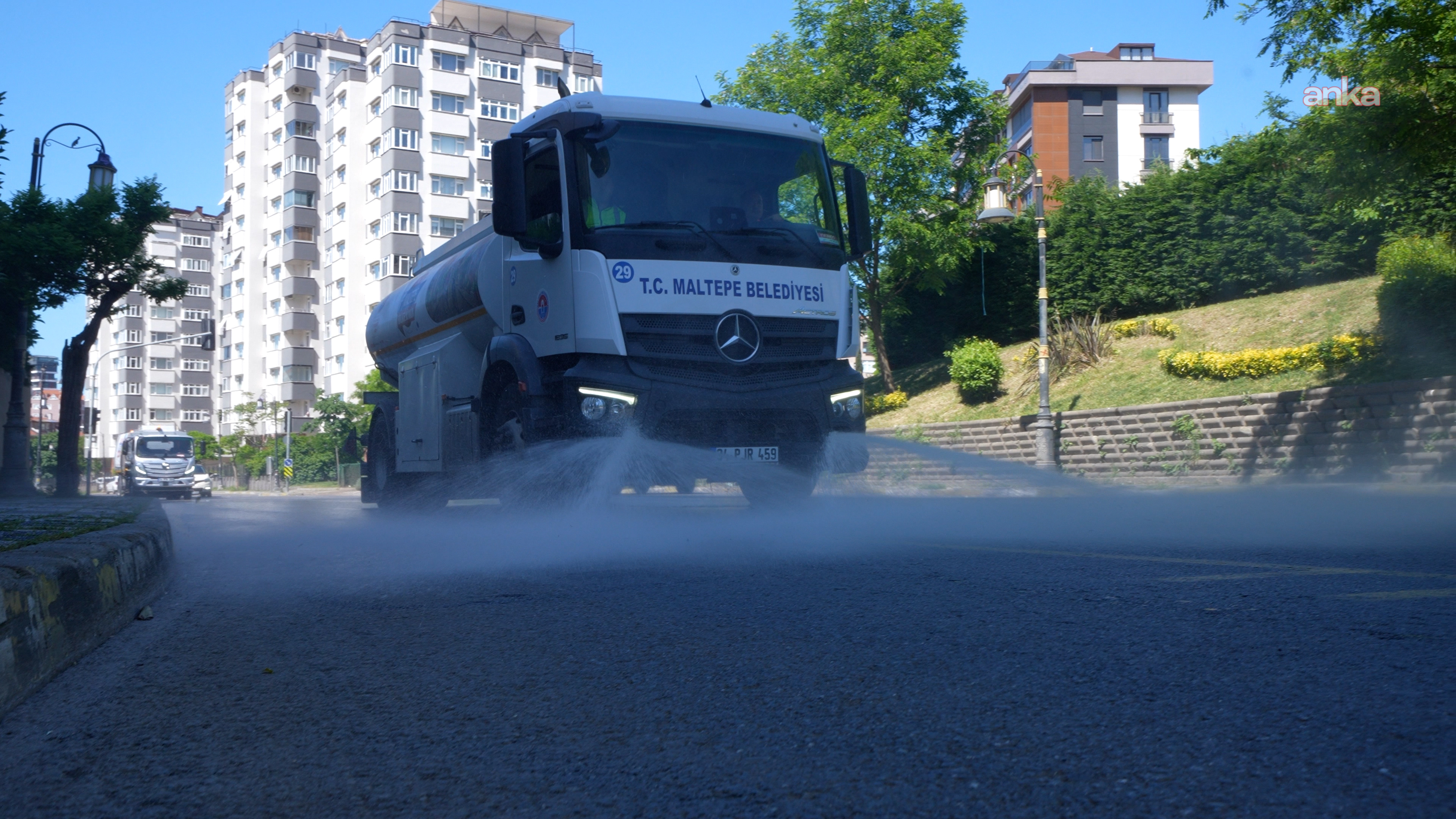 Maltepe’de bayram temizliği devam ediyor