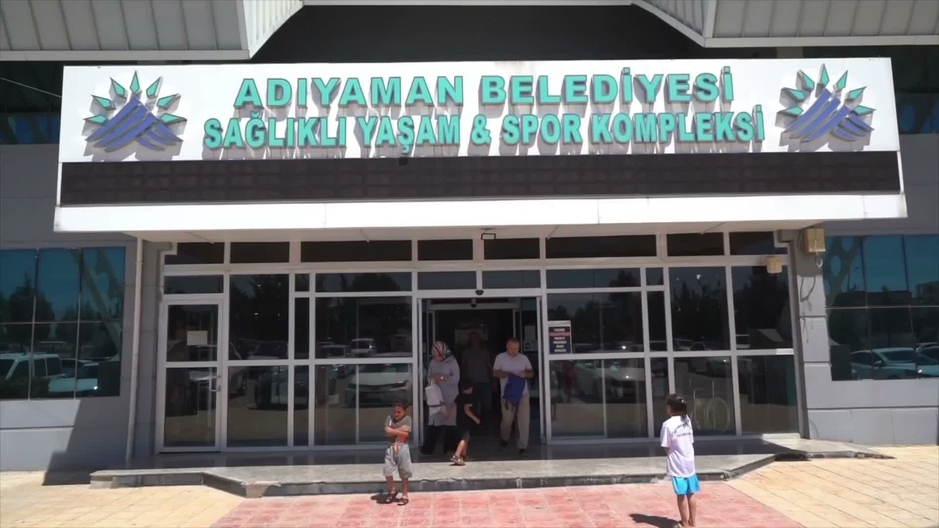 Adıyaman Belediyesi Yaz Okulları'nda yüzme branşına yoğun ilgi