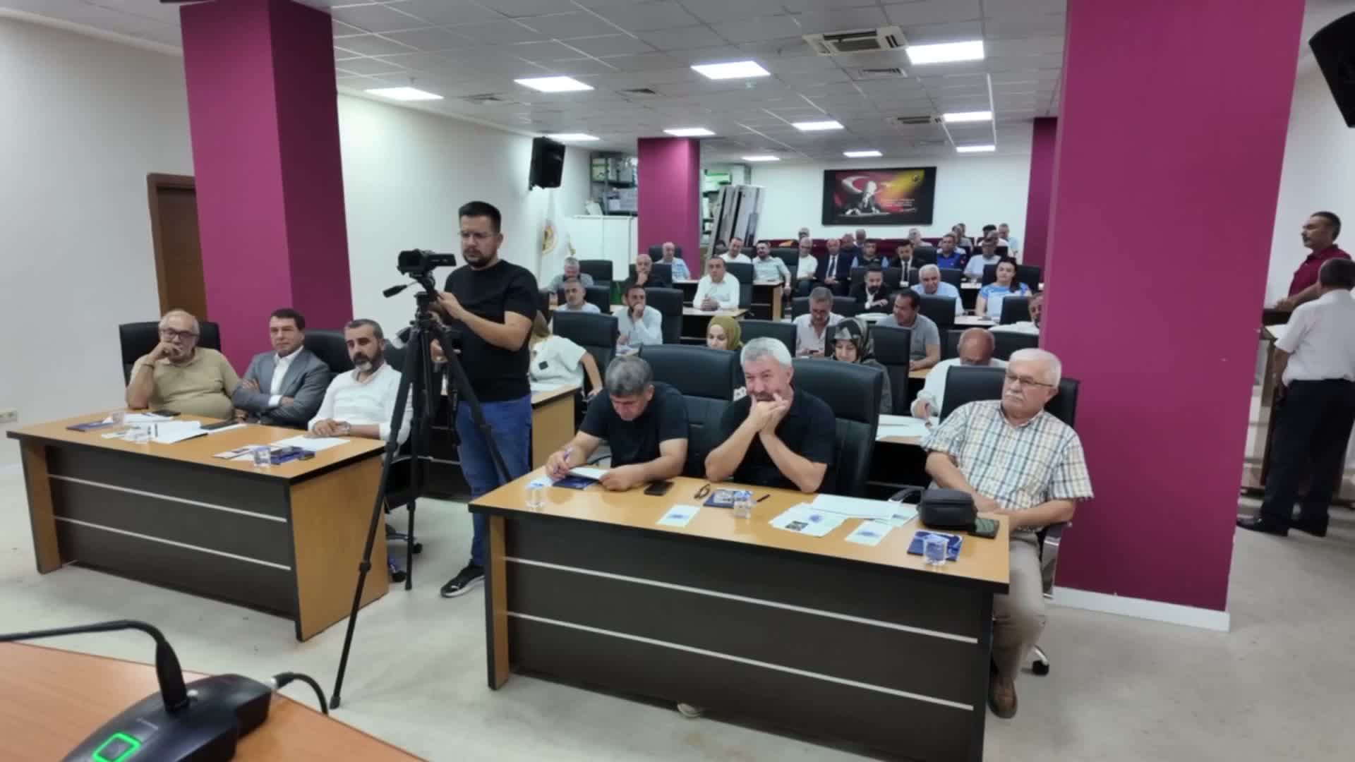 Adıyaman Belediyesi'nden kenti tercih eden üniversite öğrencilerine toplu ulaşım desteği