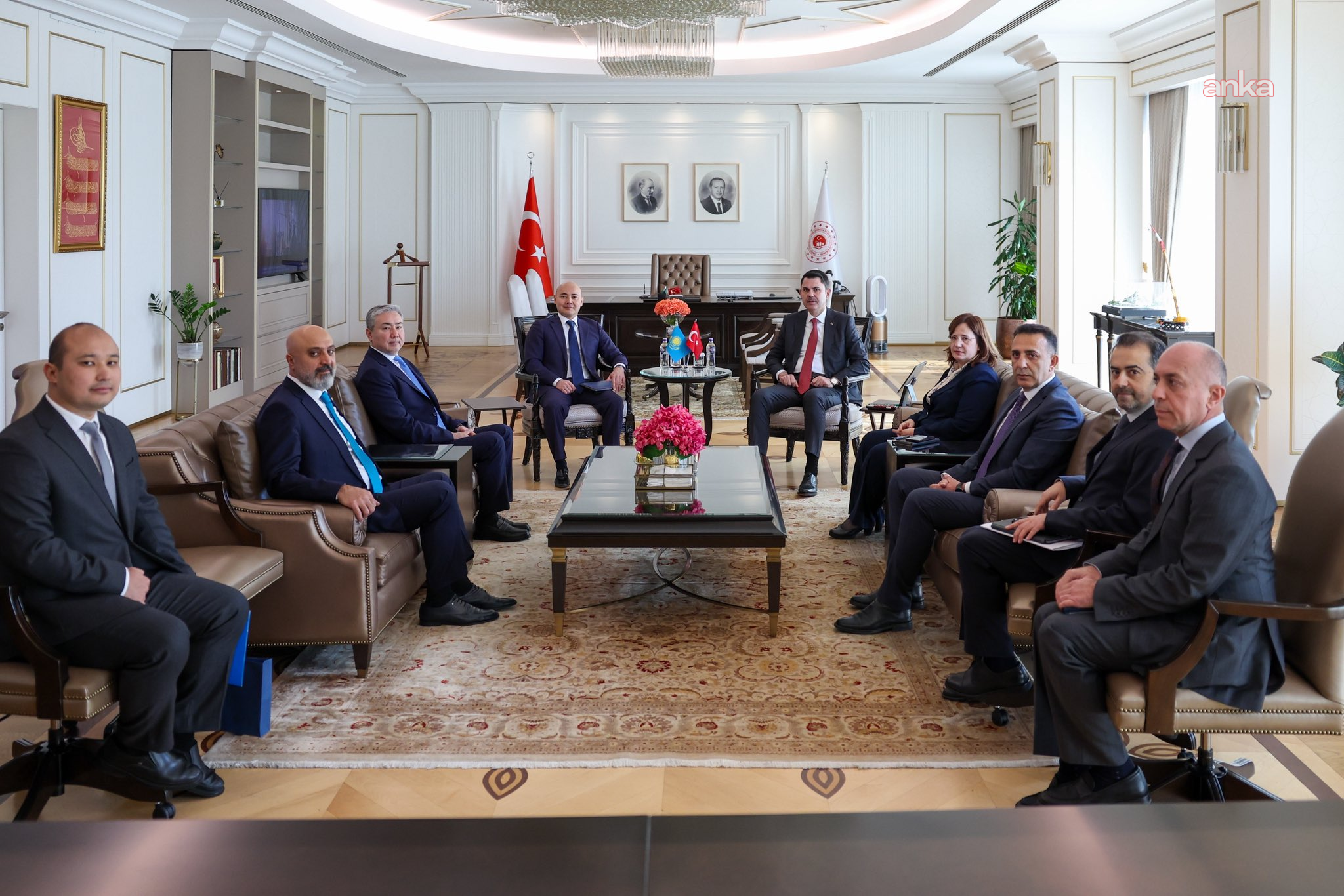 Bakan Kurum, Kazakistan Ekoloji ve Doğal Kaynaklar Bakanı Kuantyrov ile görüştü