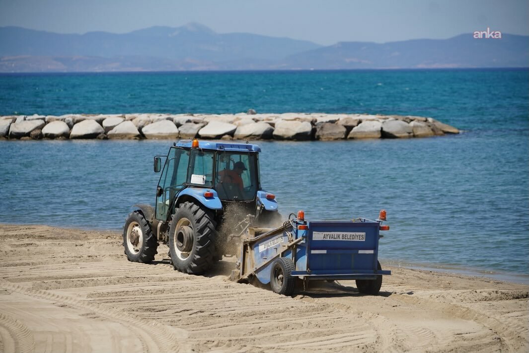 Ayvalık plajları yaz sezonuna hazırlanıyor