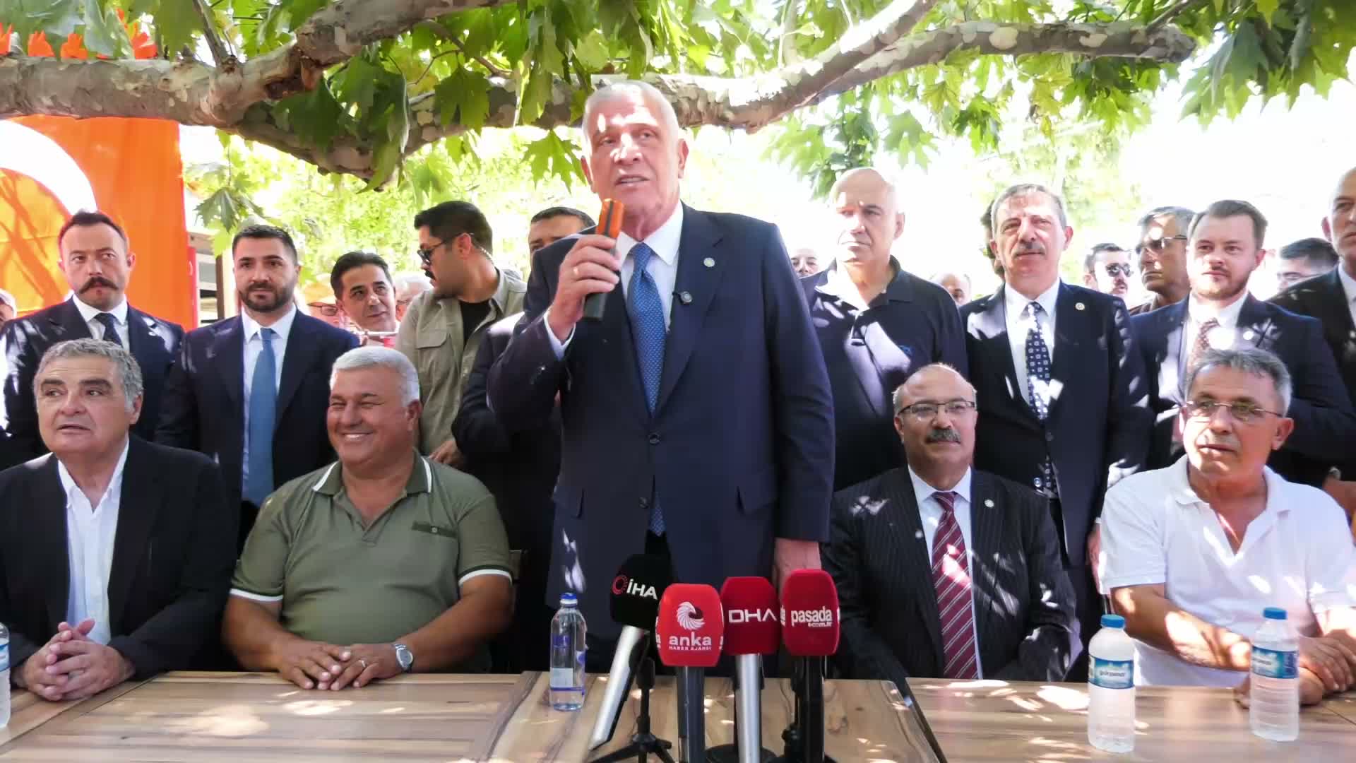 Borçlu olan çiftçi değil, devlet çiftçiye borçlu