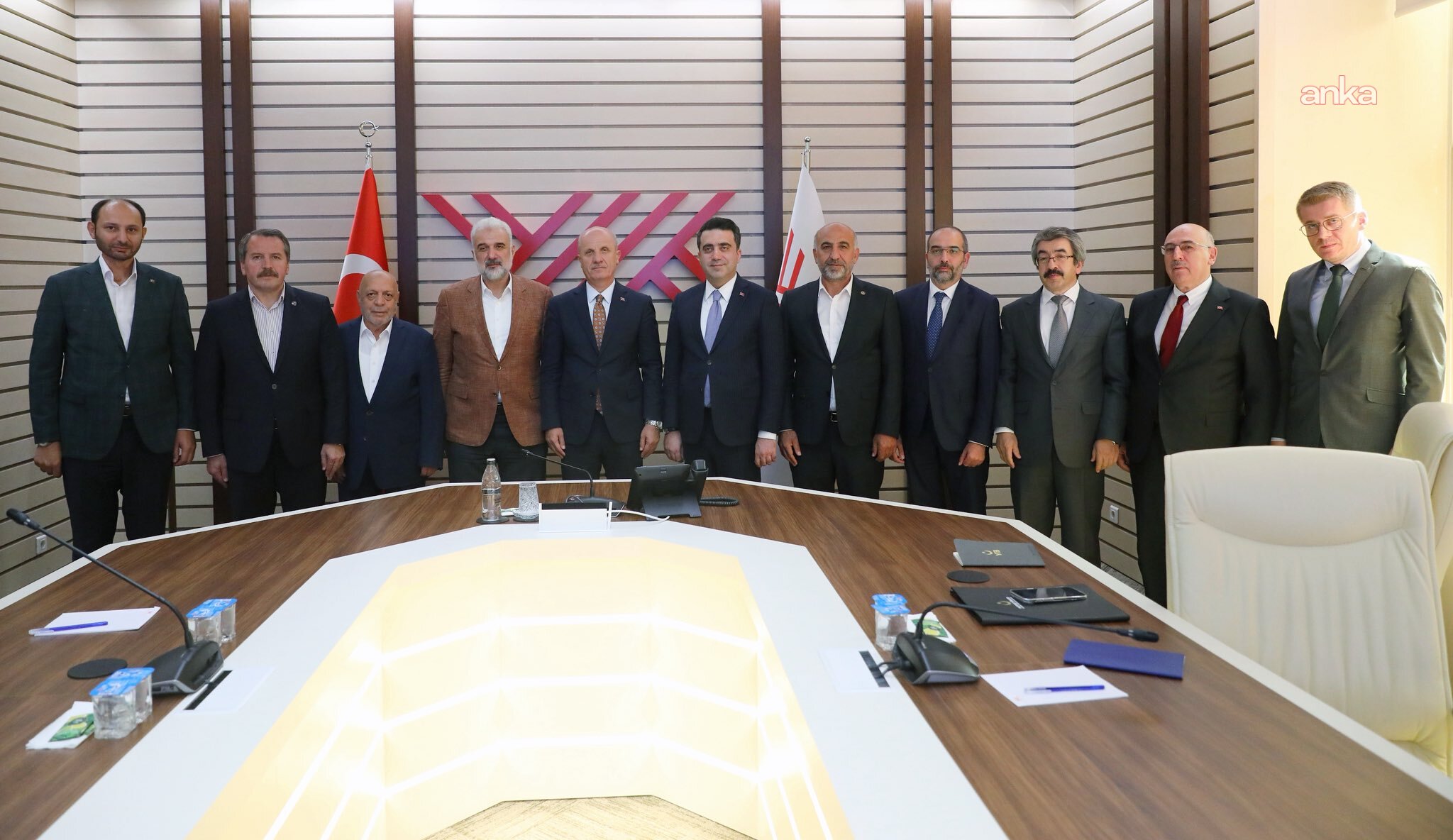 Filistinli öğrencilere açık öğretimle lisans eğitimi için çalışmalar hızlandırıldı
