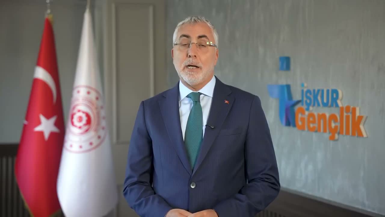 Bakan Işıkhan, "Danışman Bilgi Sistemi'ni İŞKUR mobil üzerinden tüm öğrenci ve velilerin erişimine açtık"