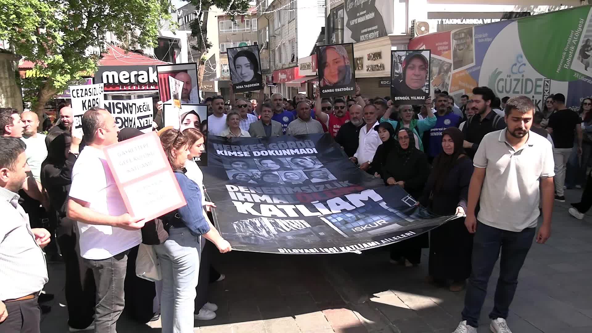 Dilovası faciasında yaşamını yitirenlerin aileleri Gebze'de adalet nöbetine başladı..."Kamu görevlileri yargılansın; duruşmalar Gebze'de yapılsın"
