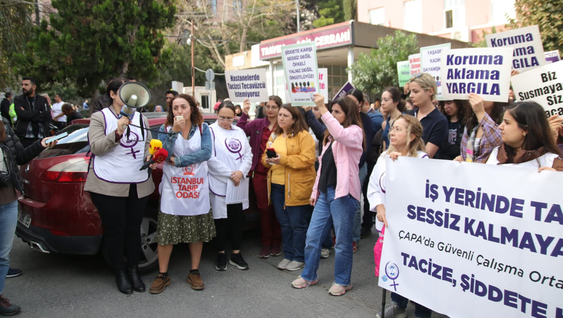 Çapa'da taciz protestosu: İnsan onuruna yakışır sağlıklı ve güvenceli çalışma koşulları sağlanmalı