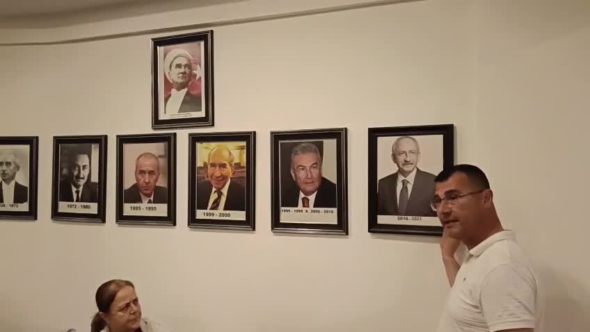 CHP Edirne Merkez İlçe Başkanı Volkan Akgüngör, Kılıçdaroğlu’nun fotoğrafı çöpe attı