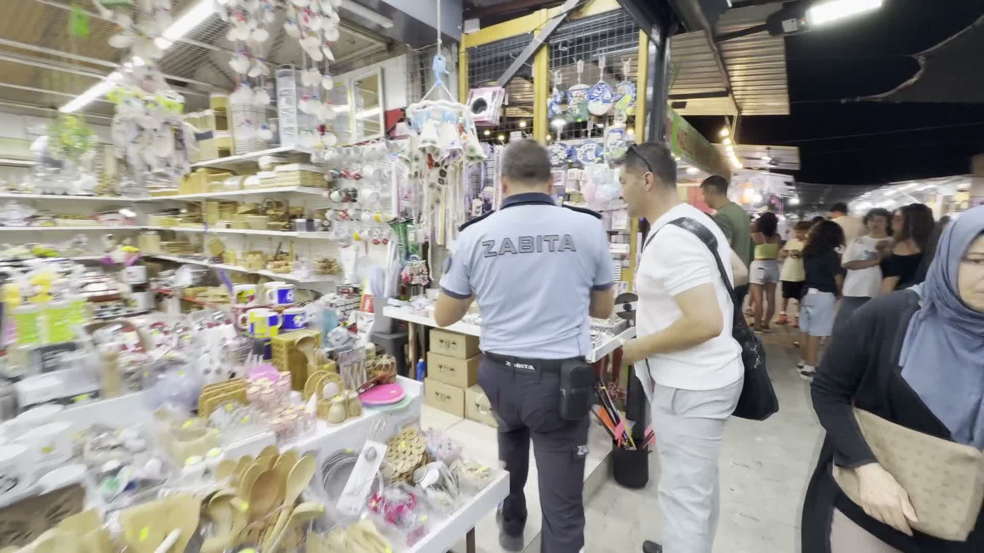 Kuşadası Belediyesi’nden Güzelçamlı Sahil Pazarı’nda denetim