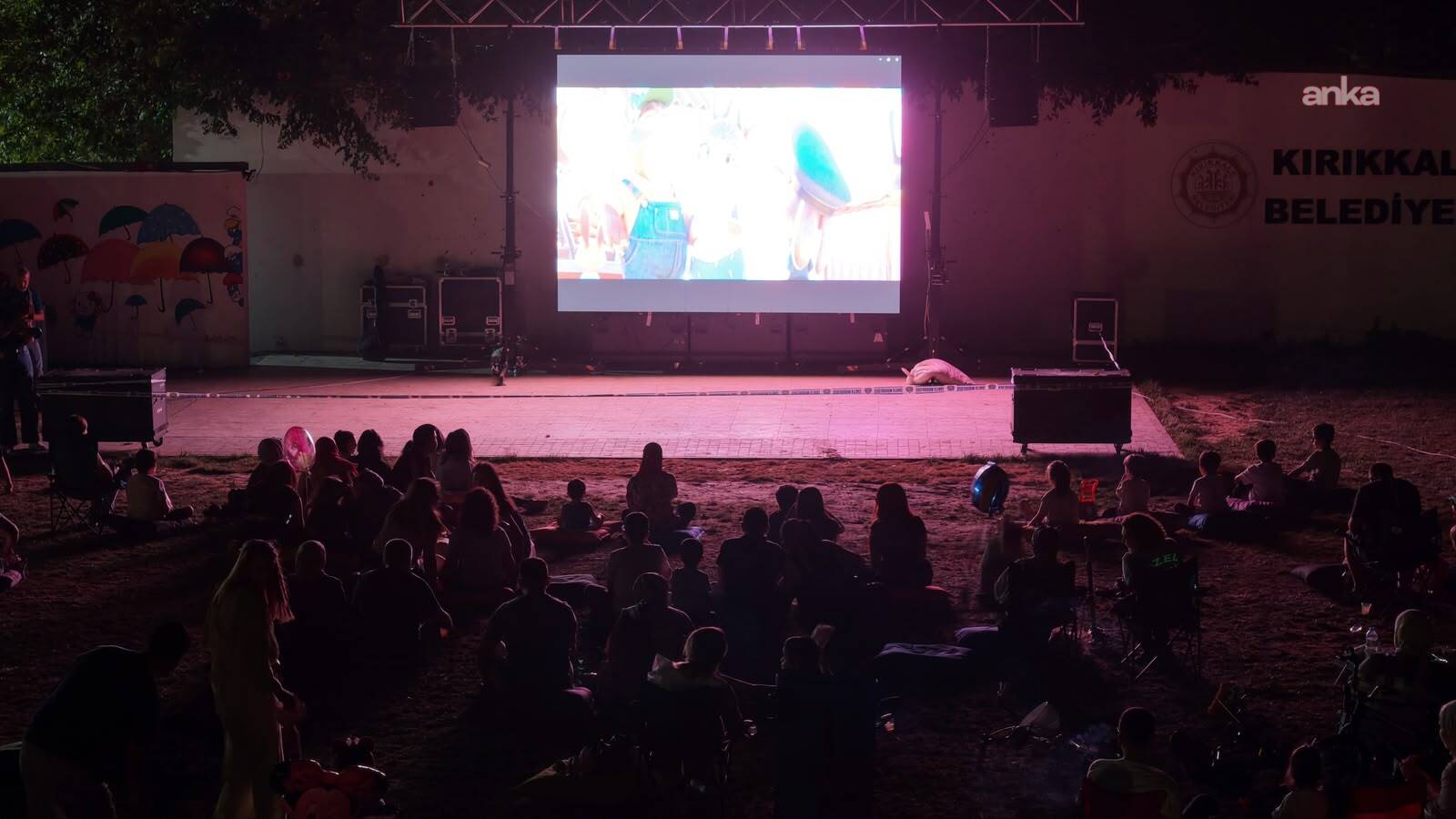 Kırıkkale’de açık hava etkinlikleri müzik ve film gösterimiyle devam etti