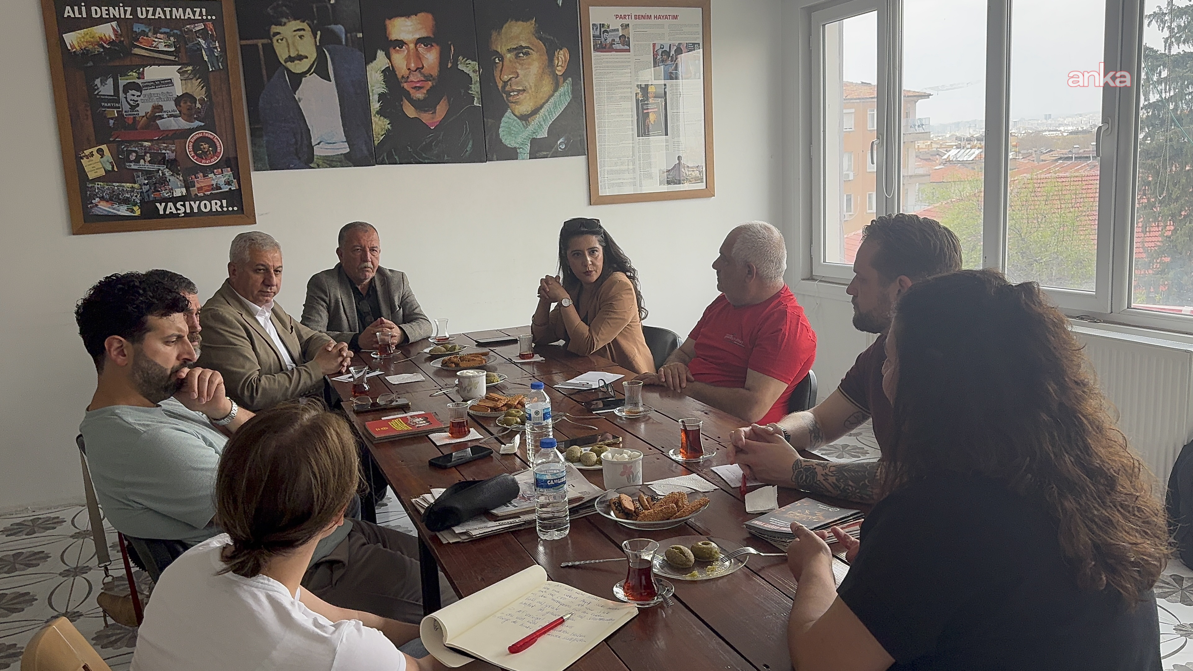 EMEP heyeti, Mehmet Türkmen’in duruşması öncesi uluslararası sendika temsilcileri ile buluştu